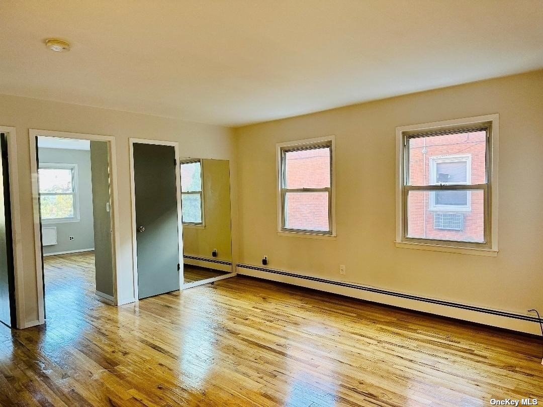 #1 photo, 46-31 160th Street, קווינס Flushing , NY 11358