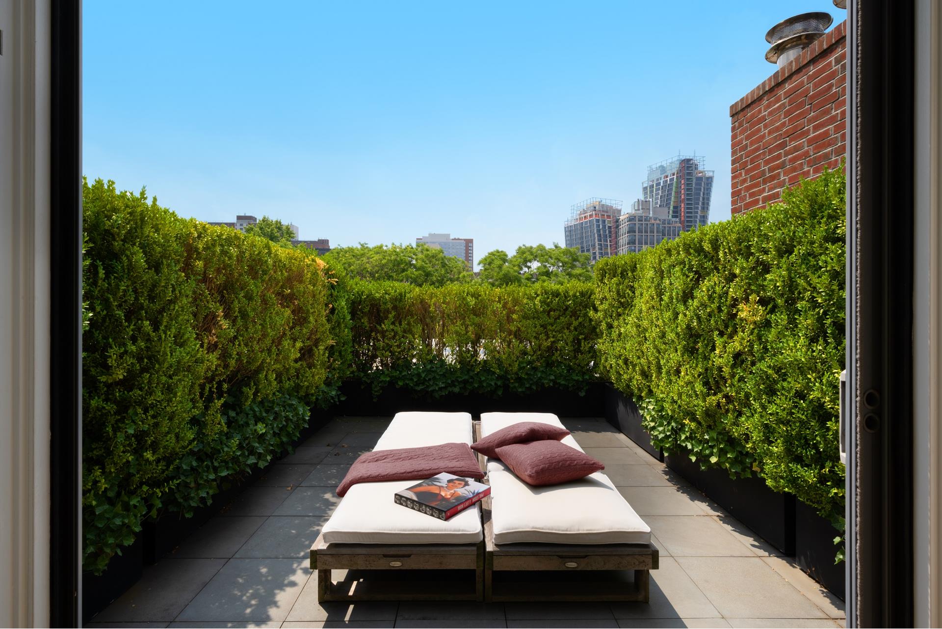 #1 photo, 481 W 22ND Street, 曼哈顿 切尔西 Chelsea , NY 10011