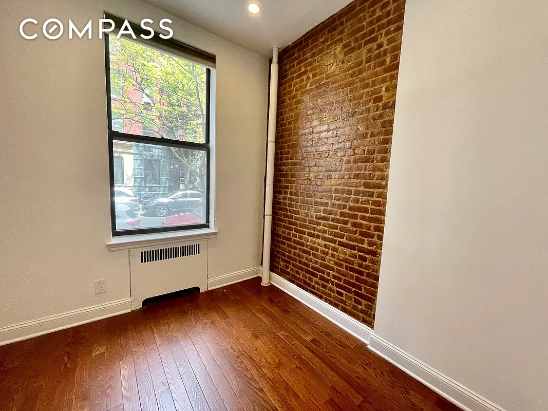 #1 photo, 532 E 83rd Street, 曼哈顿 上东城 Upper East Side , NY 10028