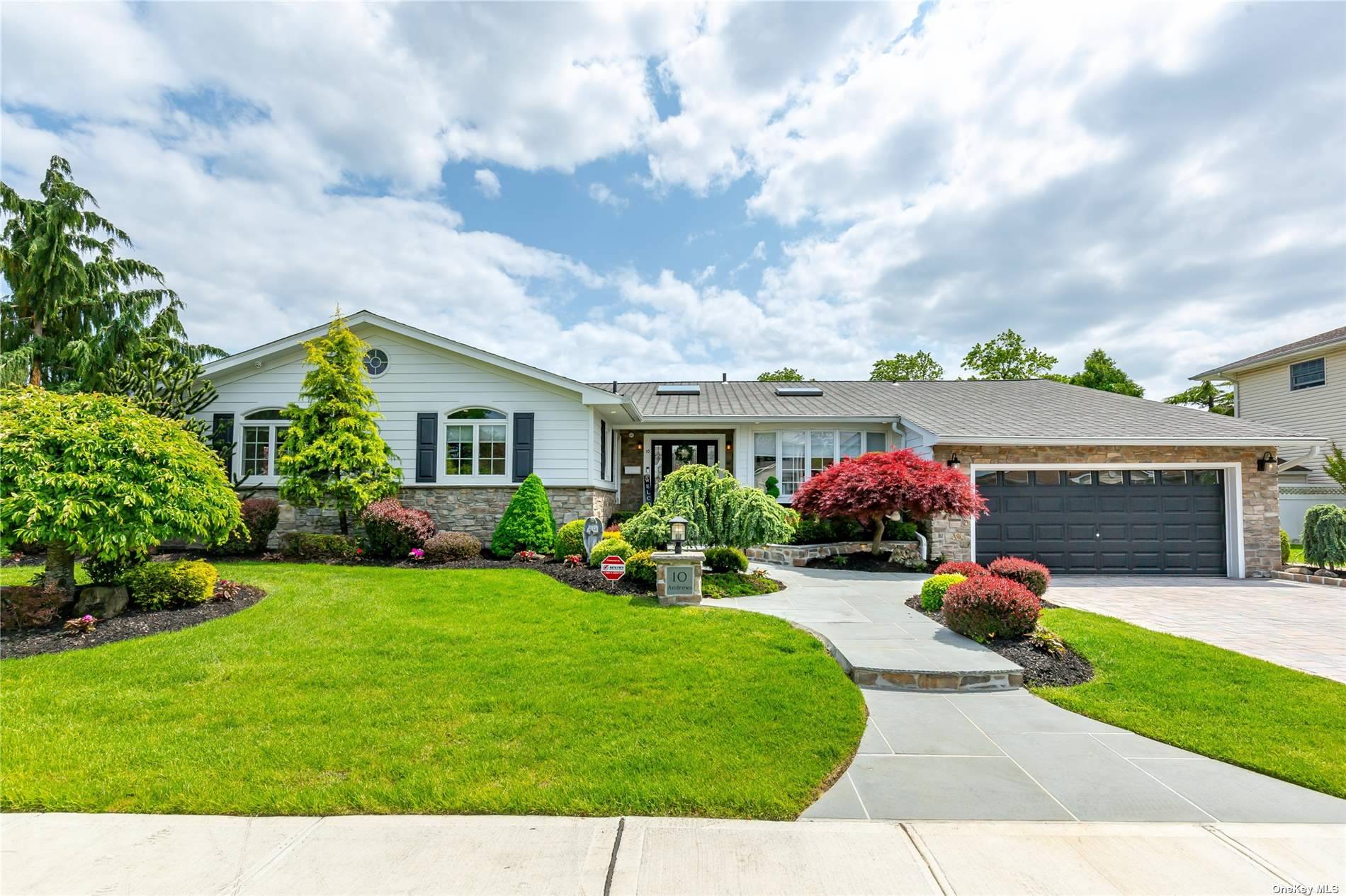 #1 photo, 10 Andrews Drive, 长岛 Massapequa Park , NY 11762