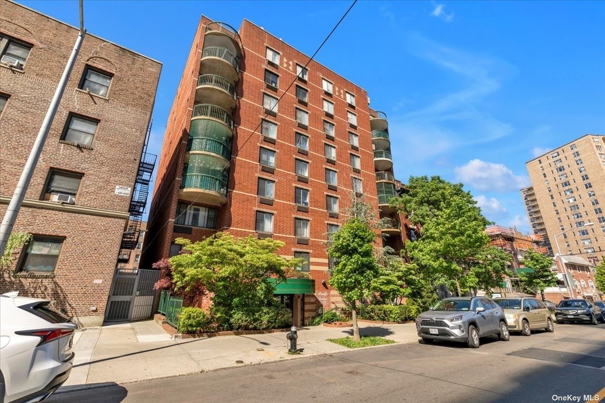 #1 photo, 42-22 Union Street, 法拉盛 Flushing , NY 11355