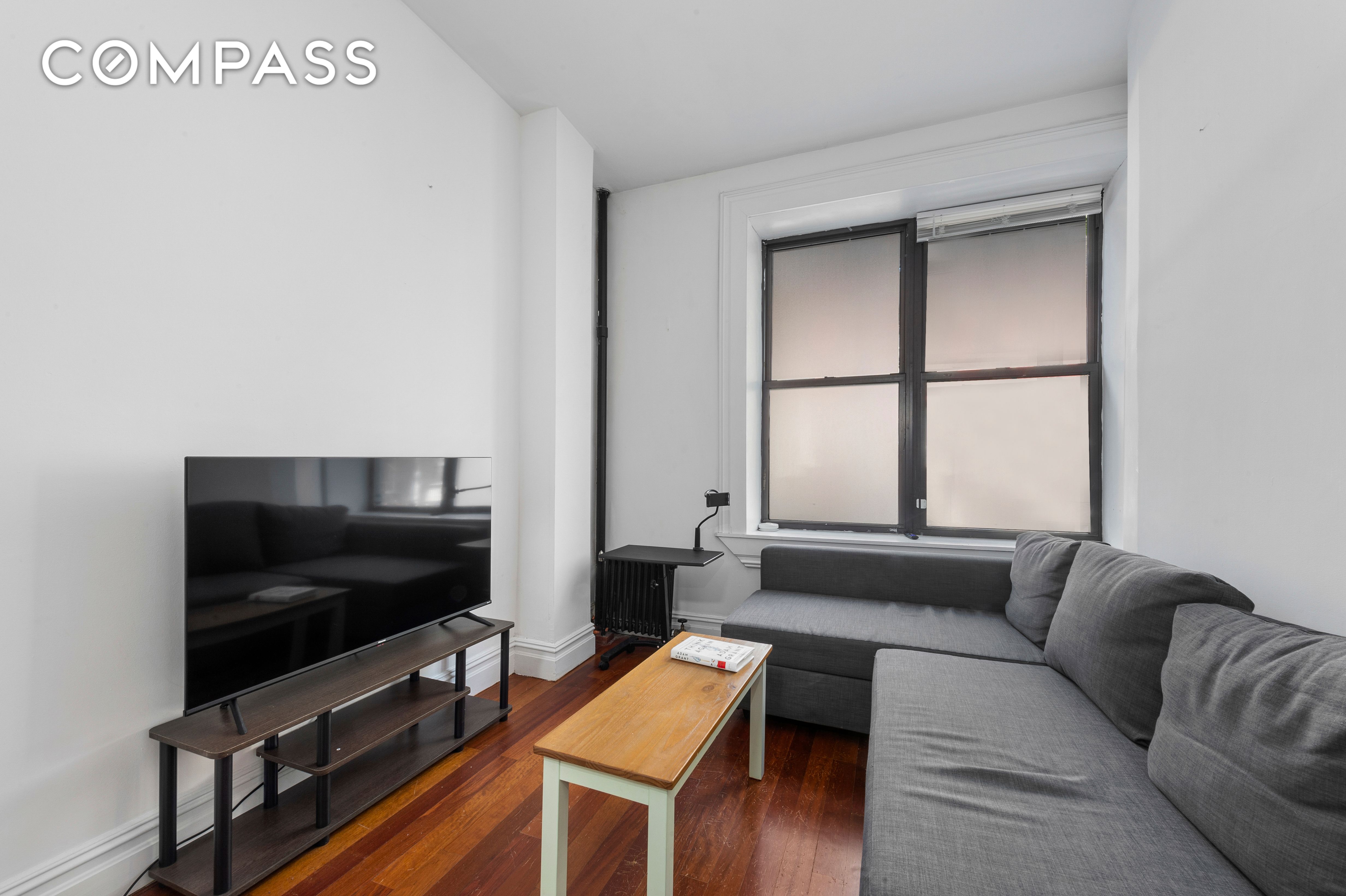 #1 photo, 214 East 82nd Street, 曼哈顿 上东城 Upper East Side , NY 10028