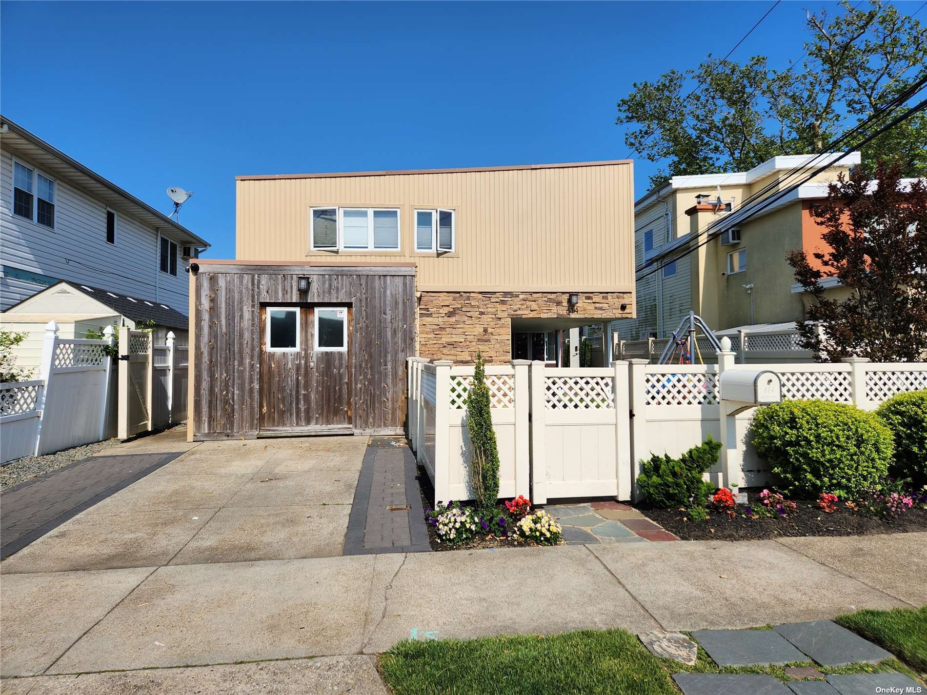 #1 photo, 614 Lincoln Boulevard, 长岛 长滩 Long Beach , NY 11561