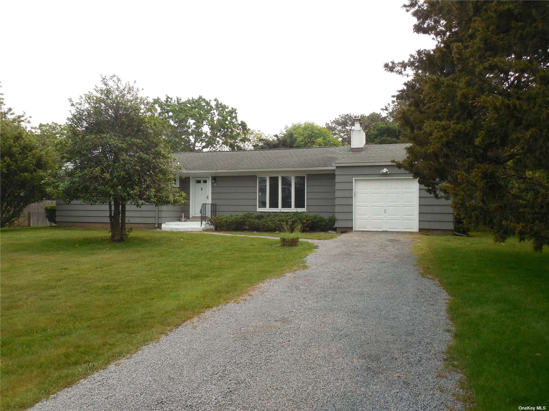 #1 photo, 24 East Point Lane, 东长岛 汉普顿 Hampton Bays , NY 11946