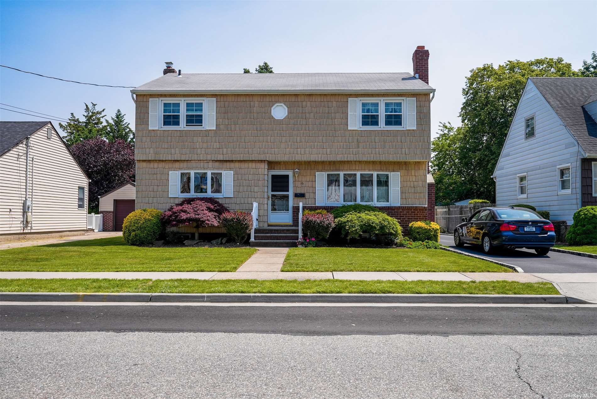 #1 photo, 16 Julian Street, 长岛 Hicksville , NY 11801