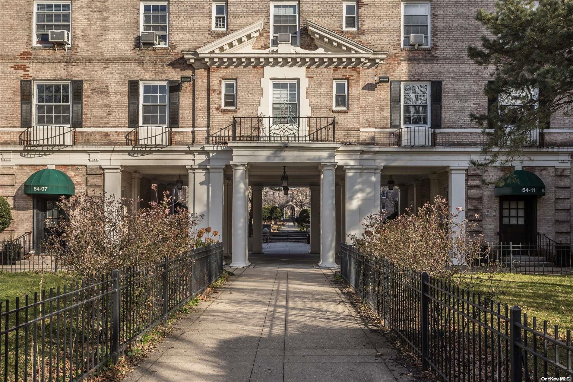 #1 photo, 30-45 Hobart Street, 皇后区 木边 Woodside , NY 11377