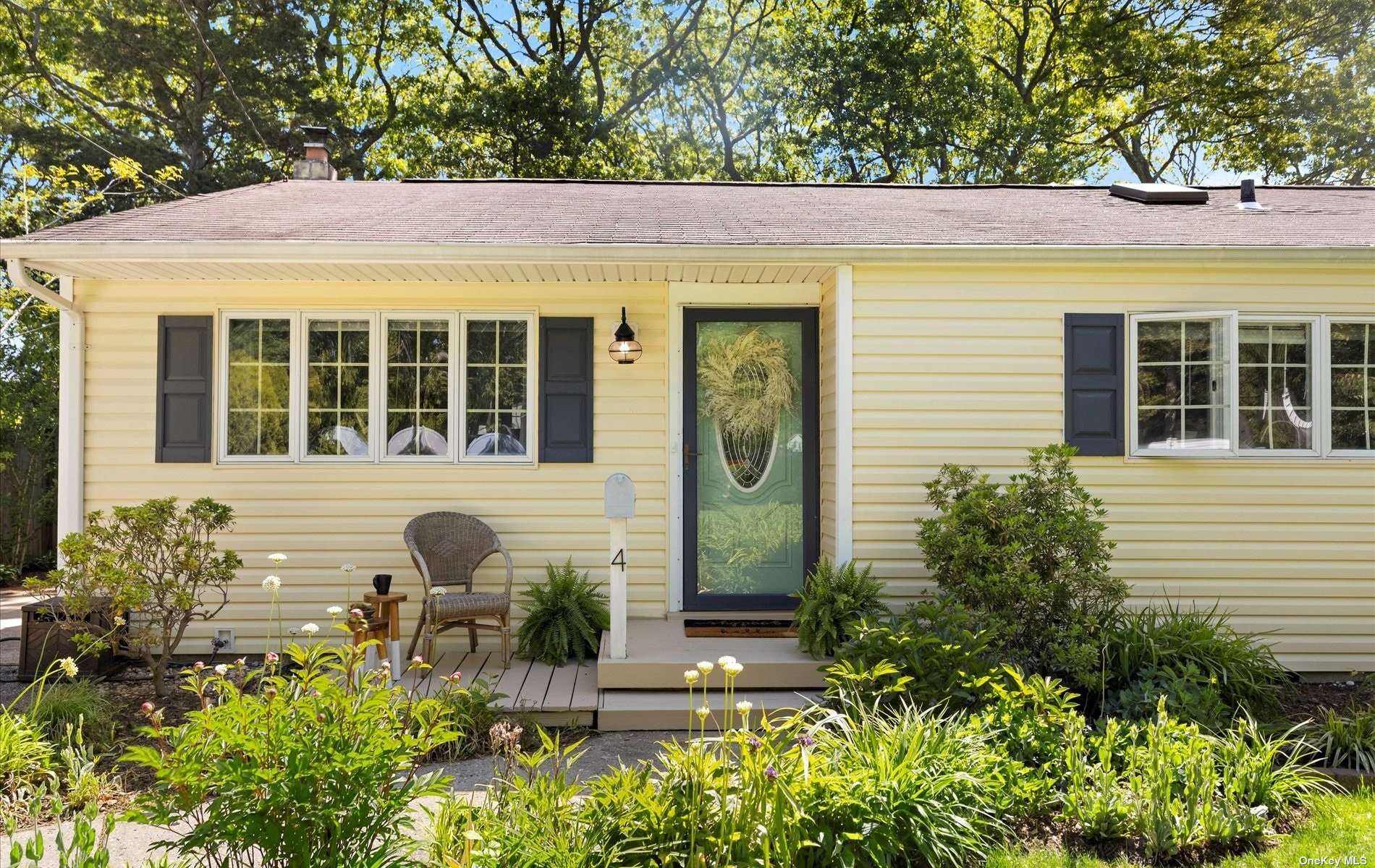 #1 photo, 4 Beebe Place, 东长岛 Blue Point , NY 11715