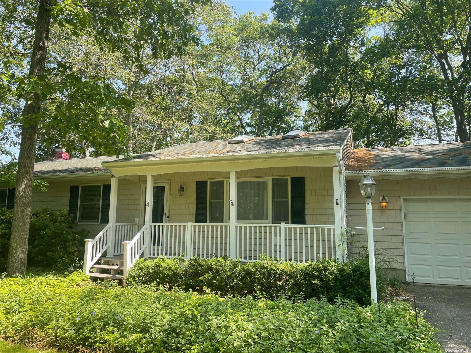 #1 photo, 4 Ida Lane, Aquebogue , NY 11931