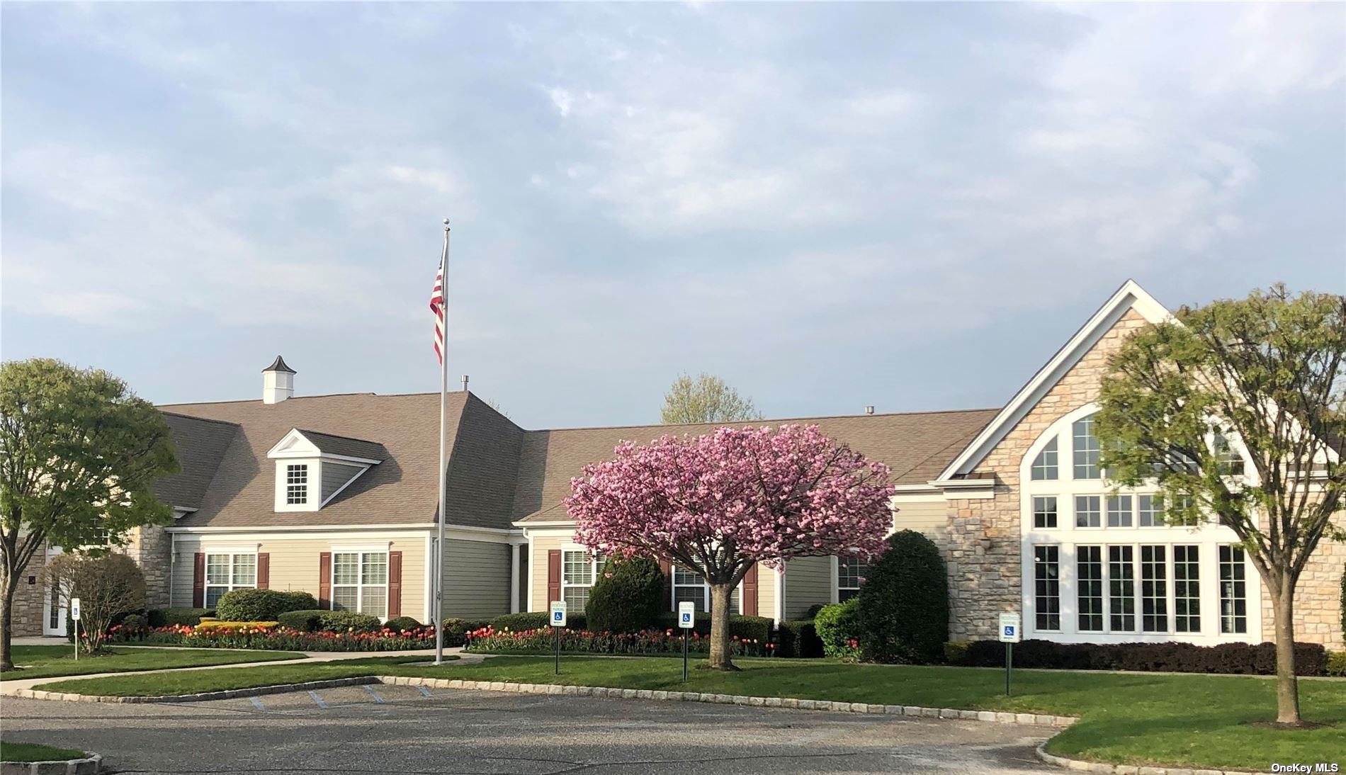 #1 photo, 4 Philips Court, 东长岛 Mount Sinai , NY 11766