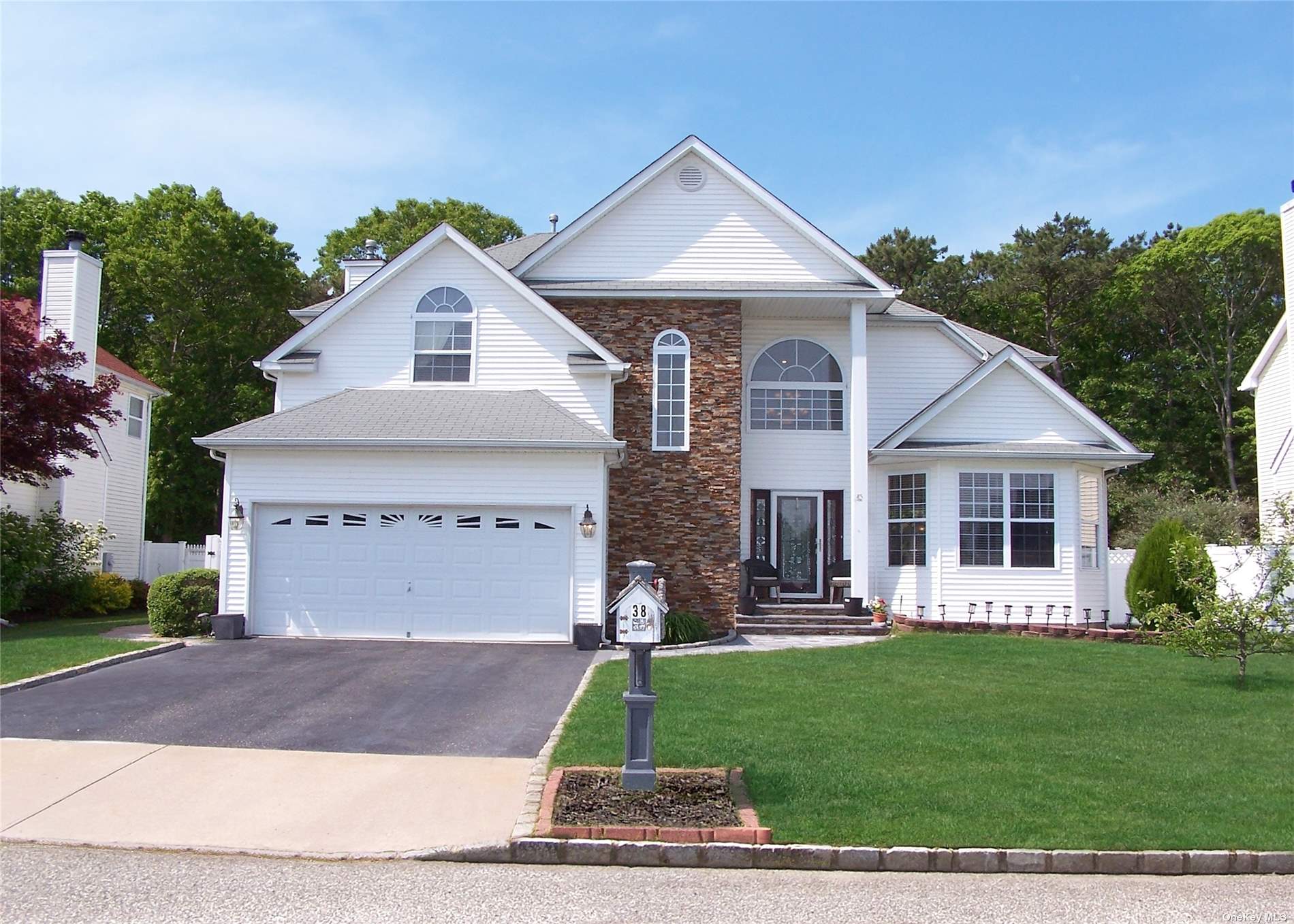 #1 photo, 38 Blueberry Ridge Drive, Holtsville , NY 11742