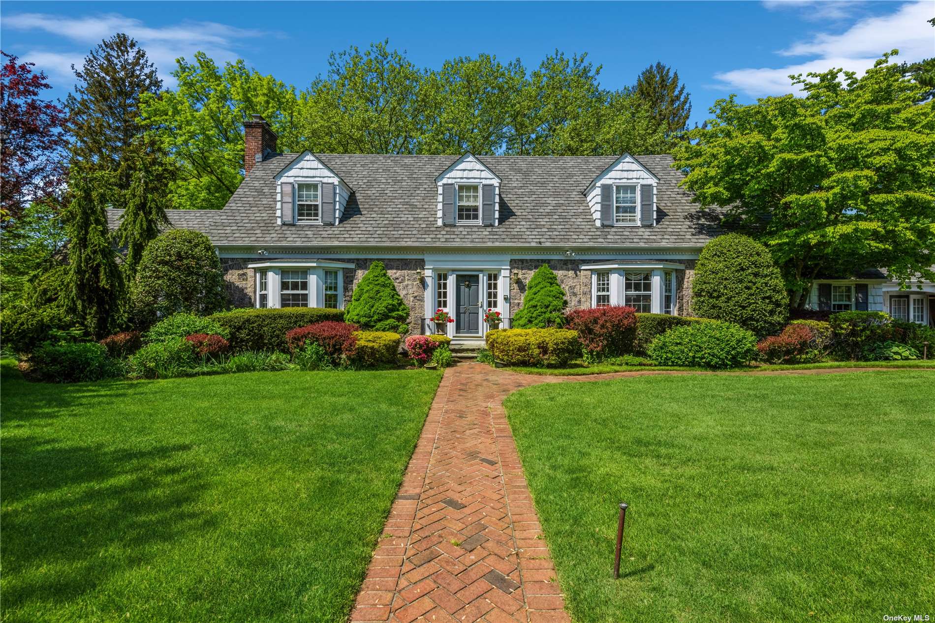 #1 photo, 26 Hilton Avenue, 长岛 花园城 Garden City , NY 11530