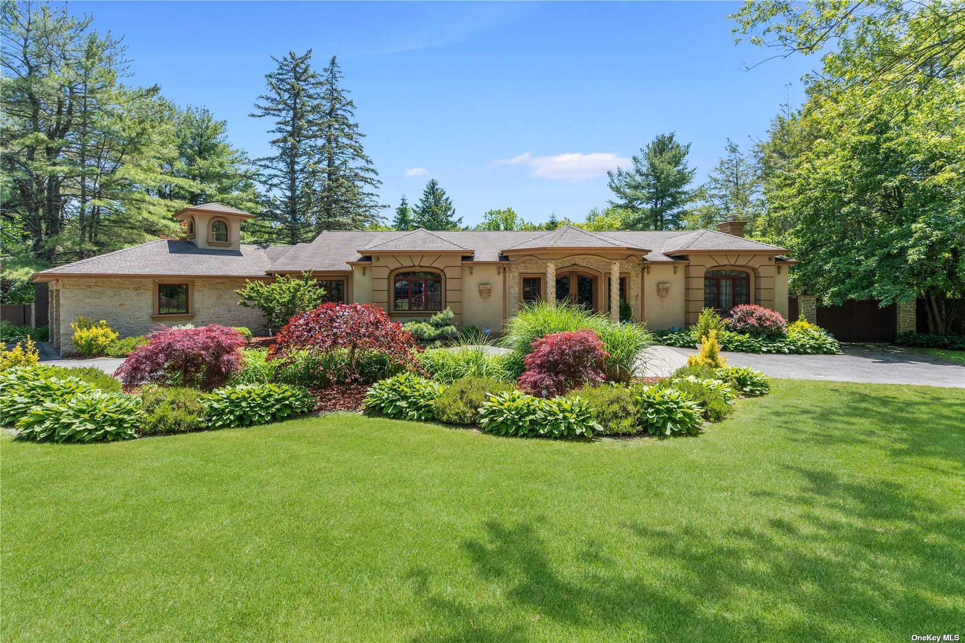 #1 photo, 11 Etna Lane, 东长岛 Dix小山 Dix Hills , NY 11746