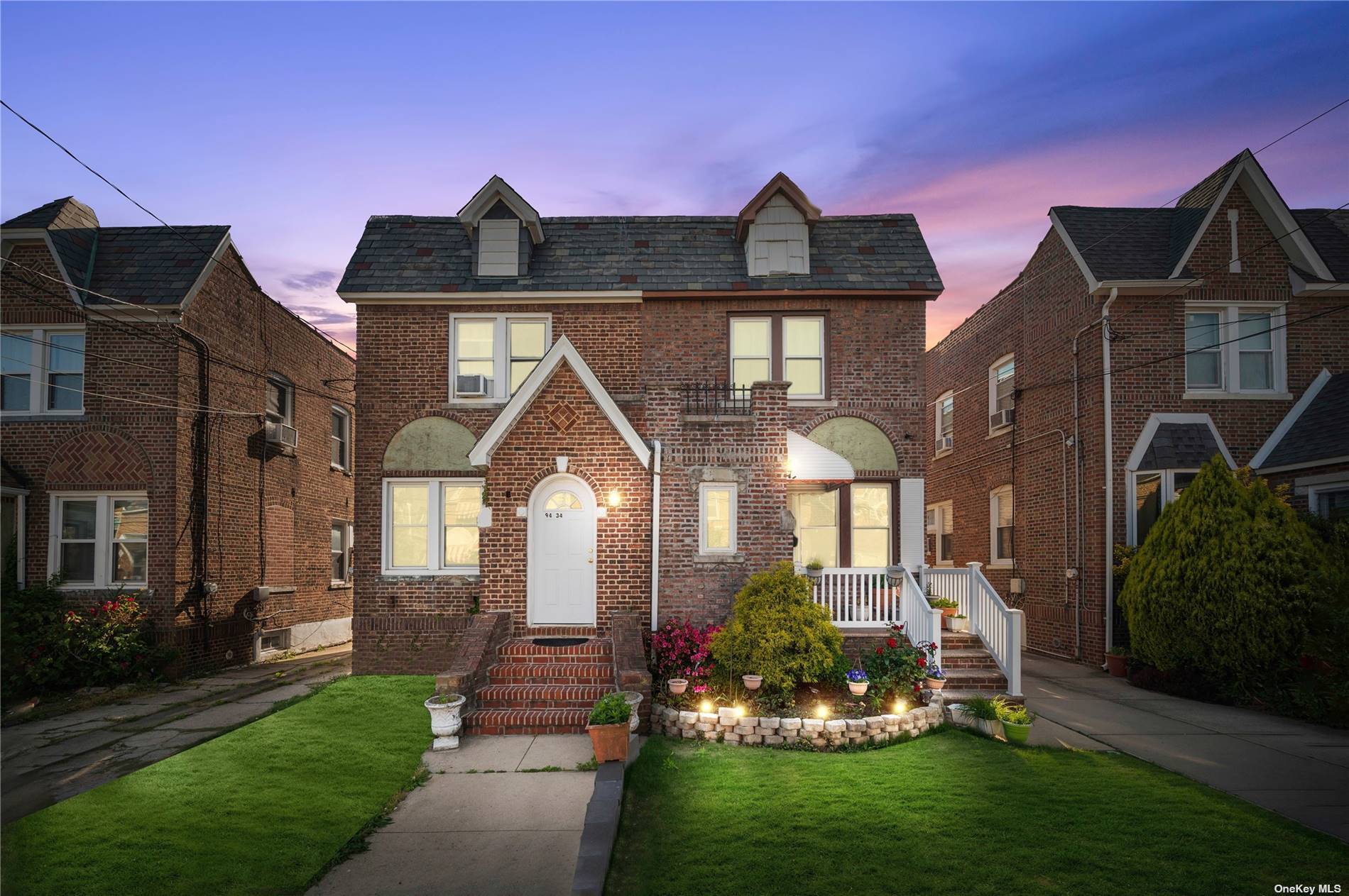 #1 photo, 9432 239th Street, 长岛 花卉园 Floral Park , NY 11001