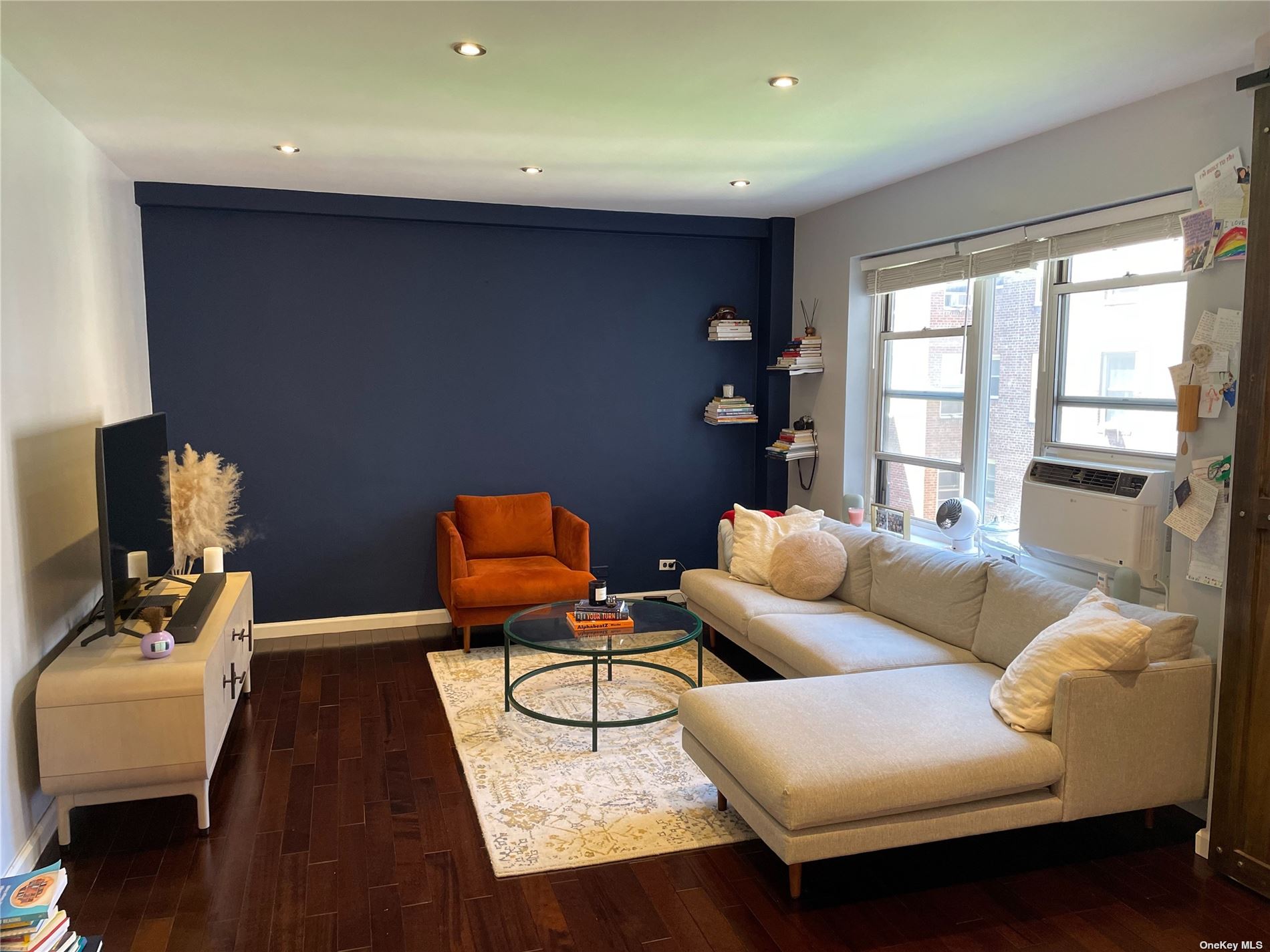 #1 photo, 71-36 110 Street, 皇后区 森林小丘 Forest Hills , NY 11375