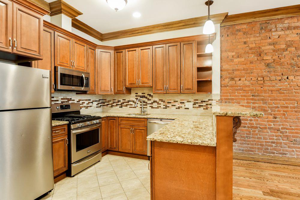 #1 photo, 273 76TH Street, 布鲁克林 湾脊 Bay Ridge , NY 11209