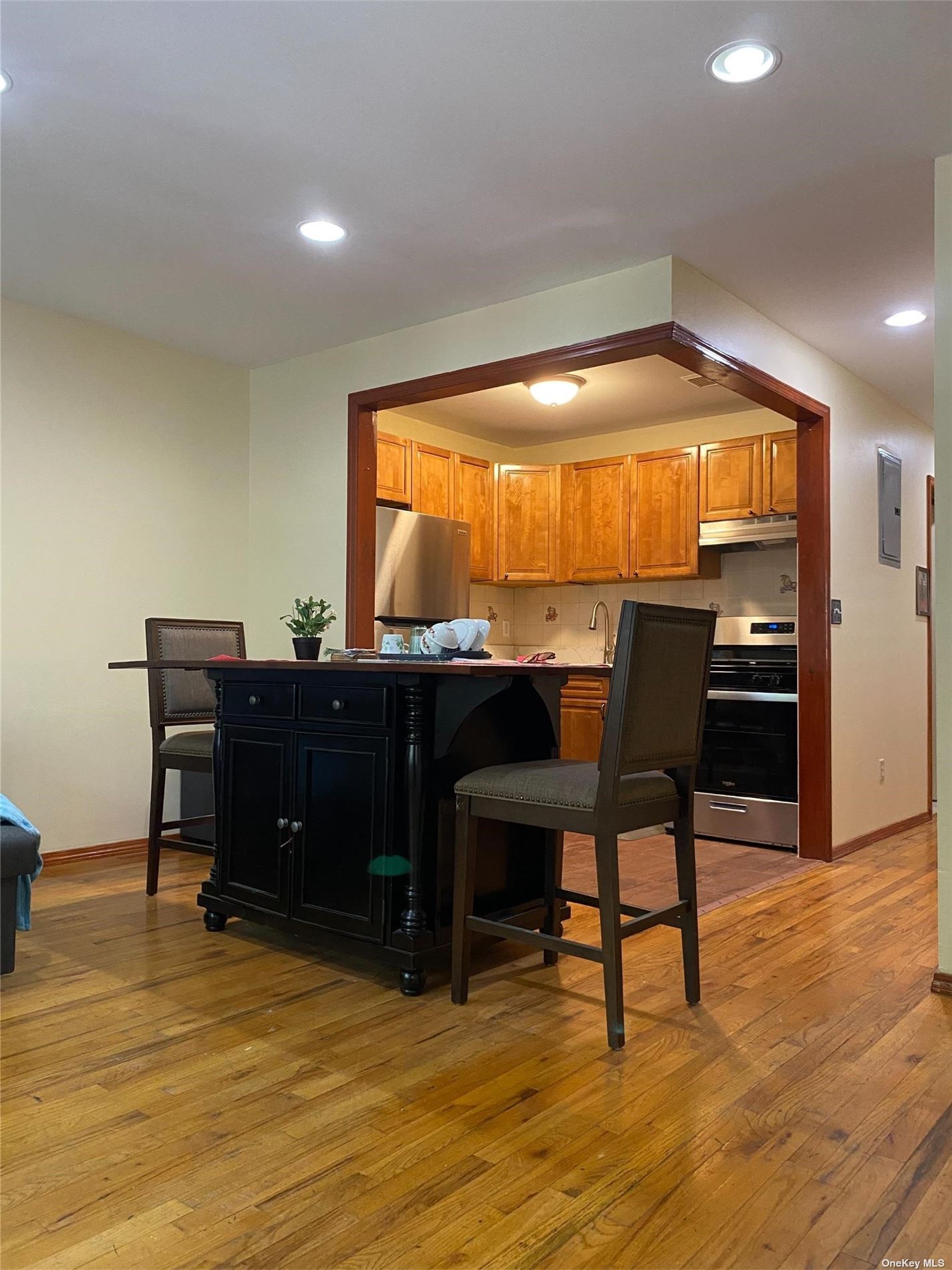 #1 photo, 448 Throop Avenue, 布鲁克林 Bedford-Stuyvesant , NY 11221