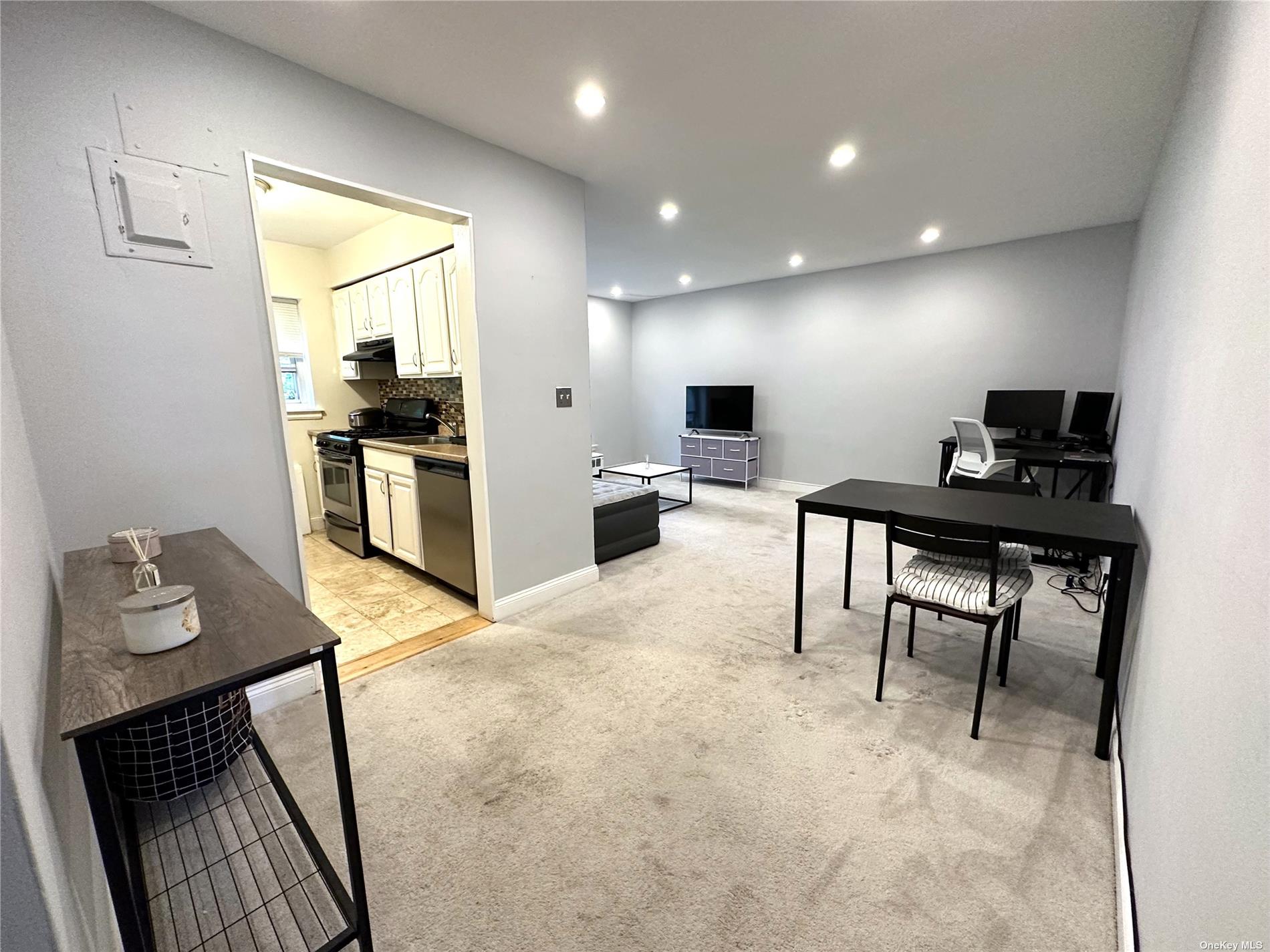 #1 photo, 221 Middle Neck Road, 长岛 大颈 Great Neck , NY 11021