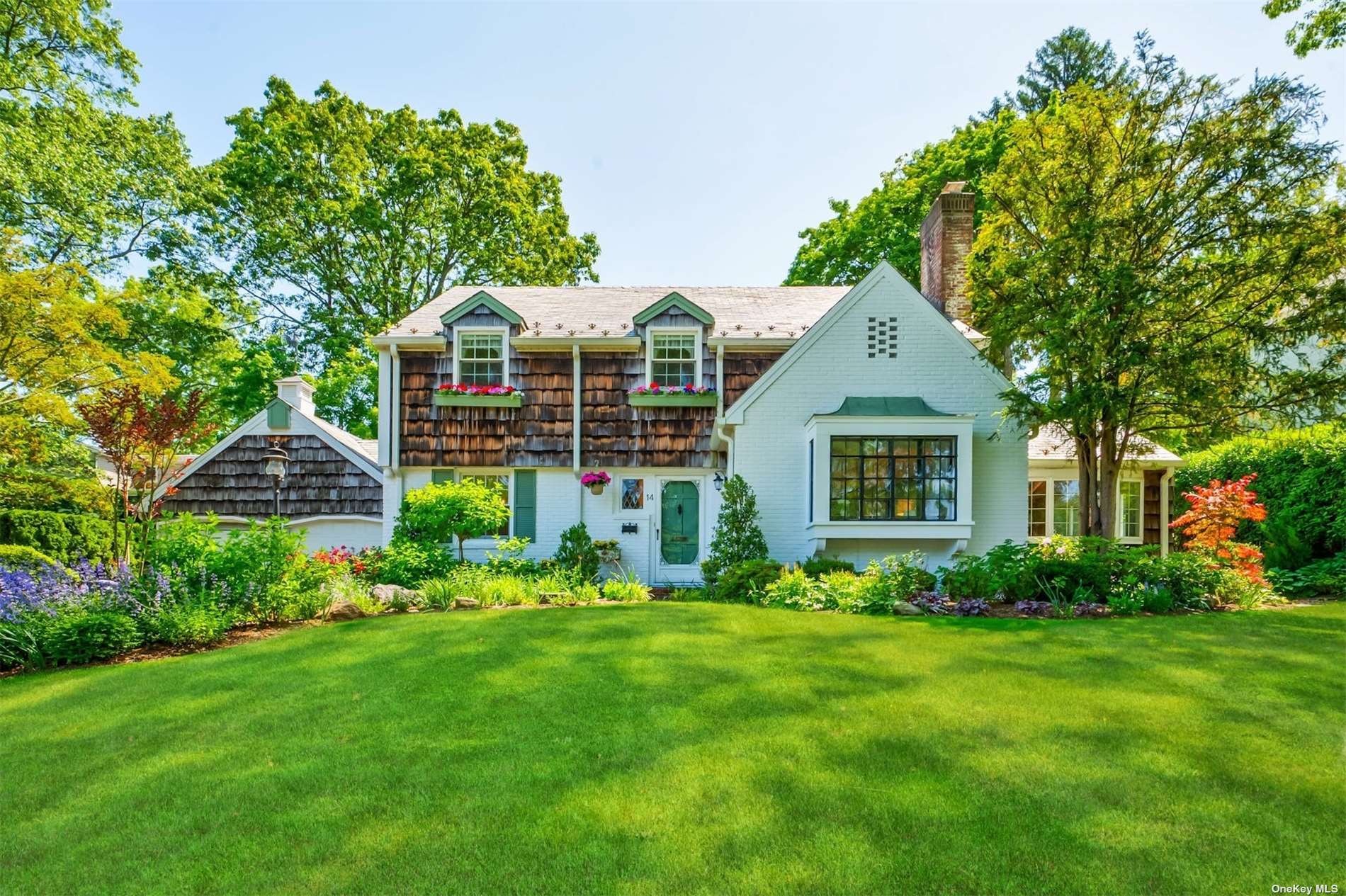 #1 photo, 14 Lynn Road, 长岛 华盛顿港 Port Washington , NY 11050