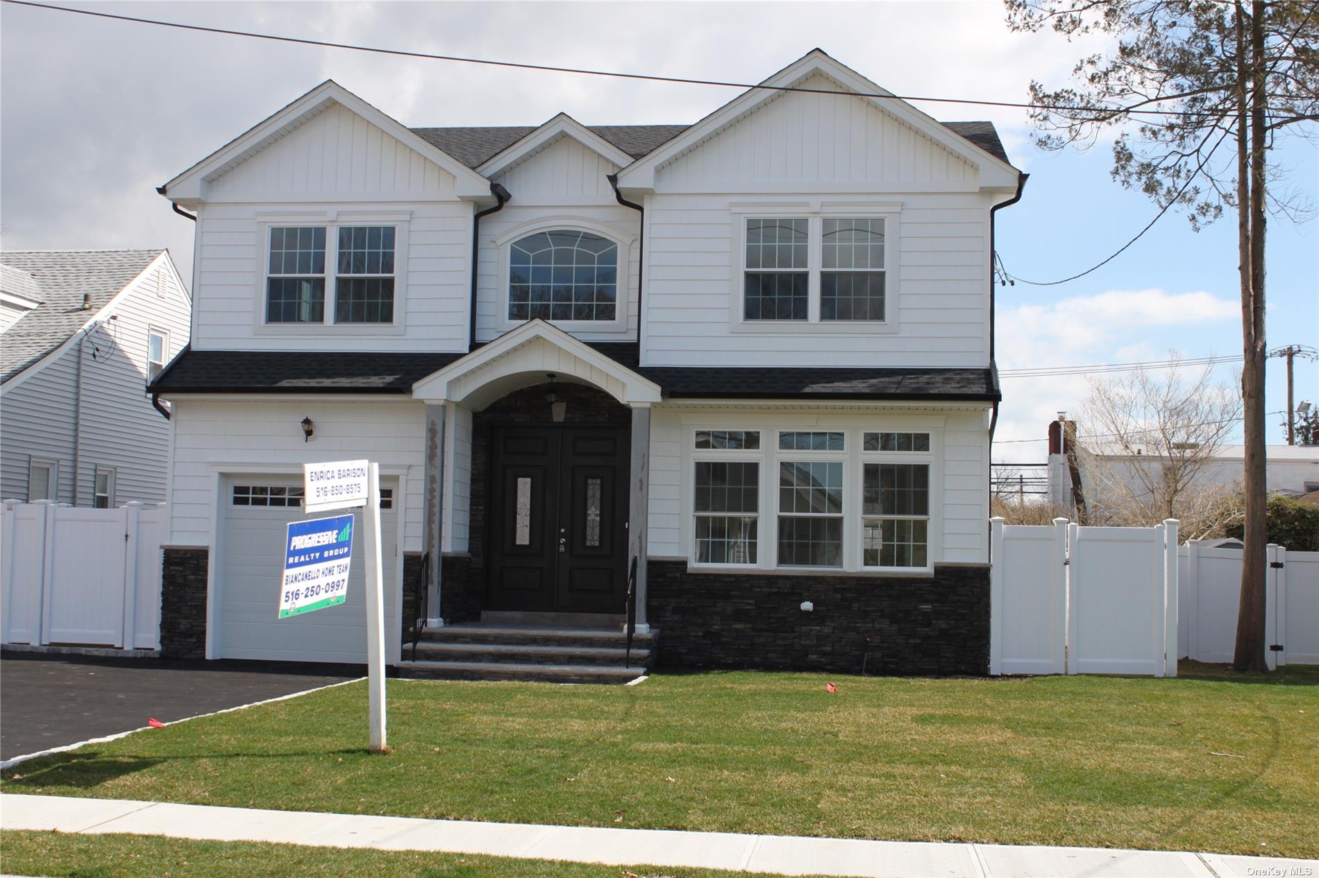 #1 photo, 20 Thomas Street, 长岛 Merrick , NY 11566