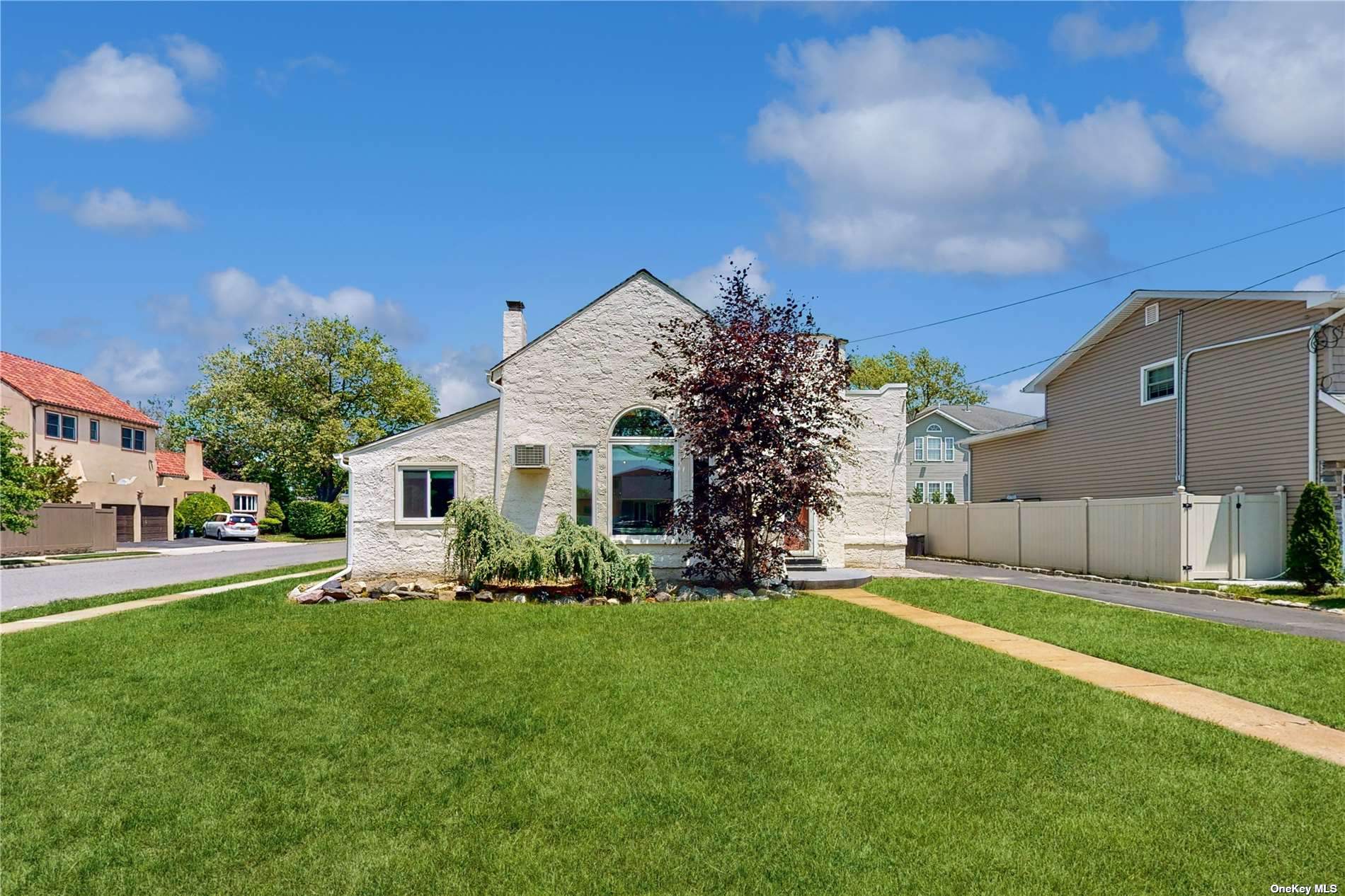 #1 photo, 369 Frankel Boulevard, 长岛 Merrick , NY 11566