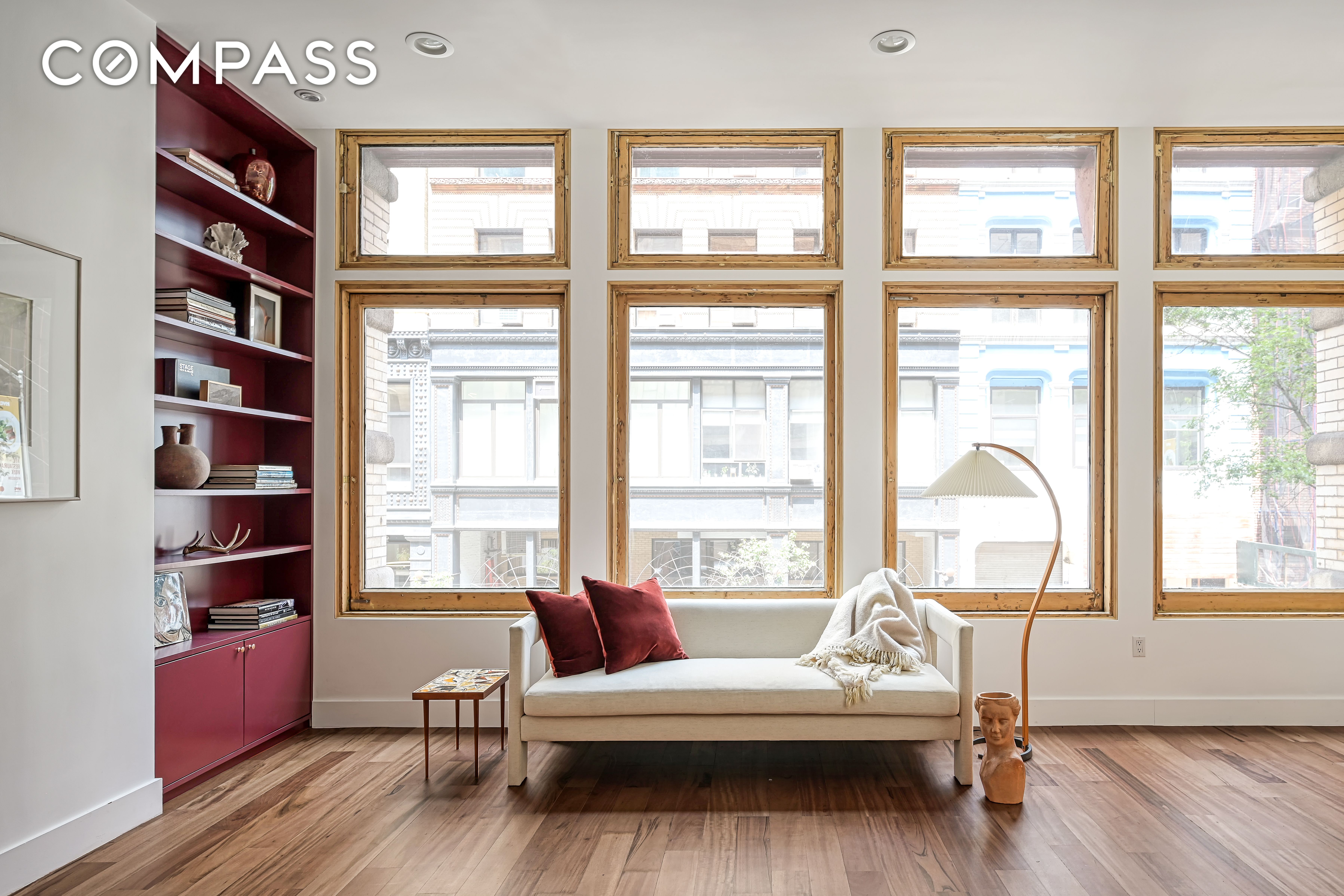 #1 photo, 42 E 12th Street, 曼哈顿 格林威治村 Greenwich Village , NY 10003