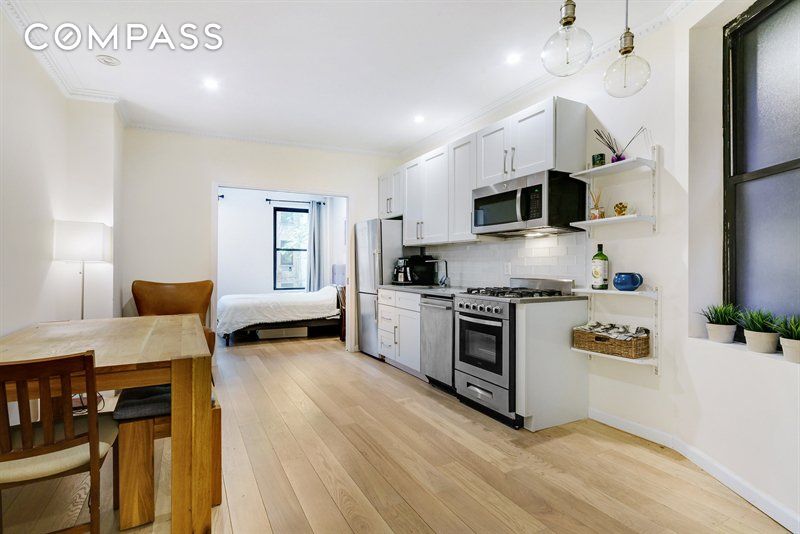 #1 photo, 208 East 84th Street, 曼哈顿 上东城 Upper East Side , NY 10028