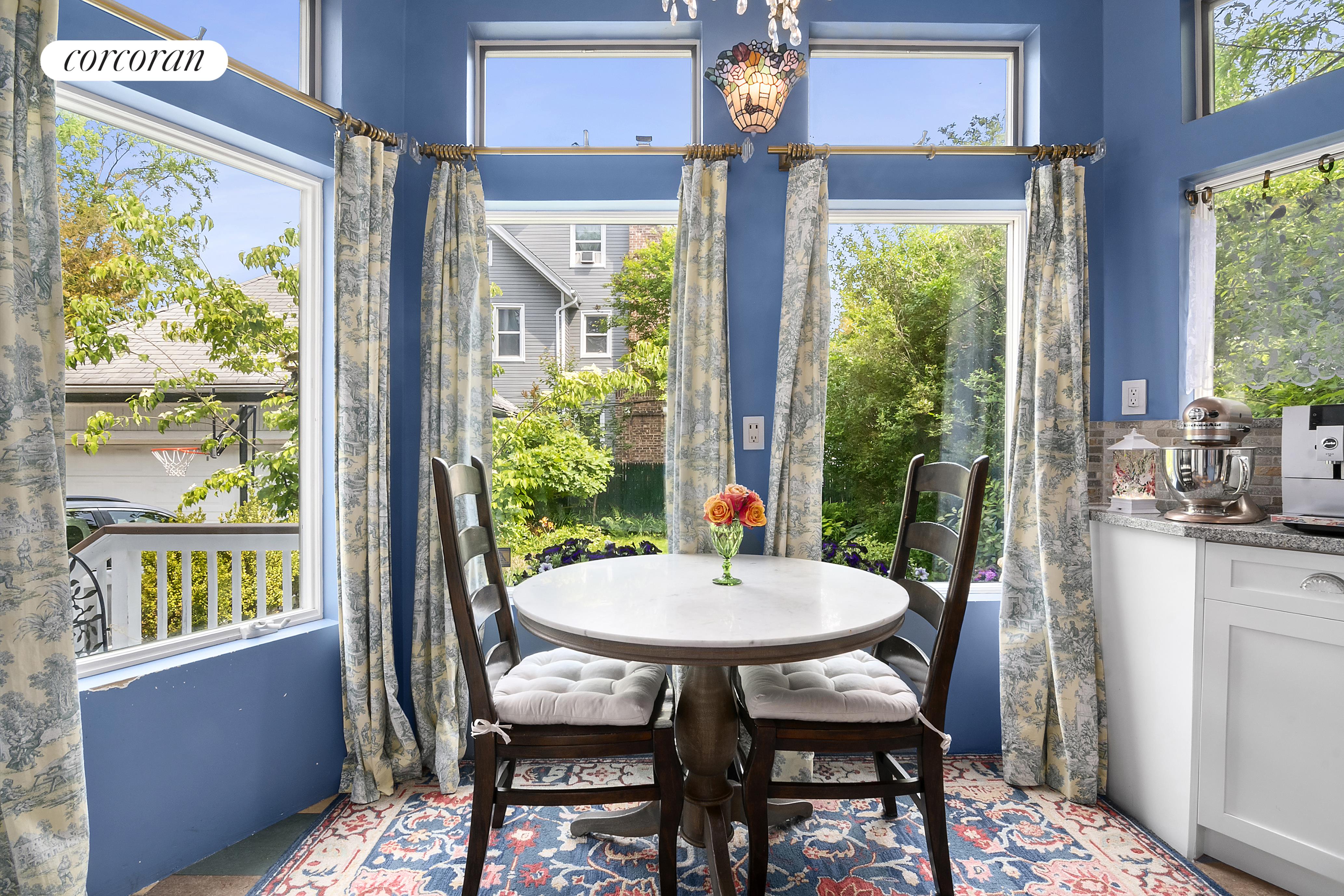 #1 photo, 19 De Koven Court, 布鲁克林 Ditmas Park , NY 11230
