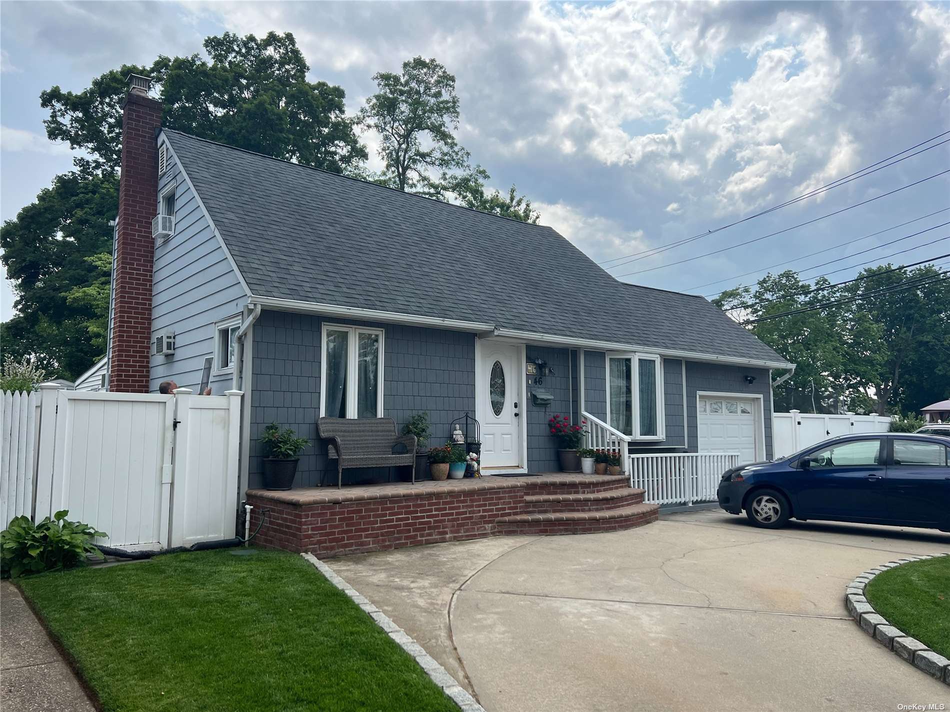 #1 photo, 46 33rd Street, Copiague , NY 11726