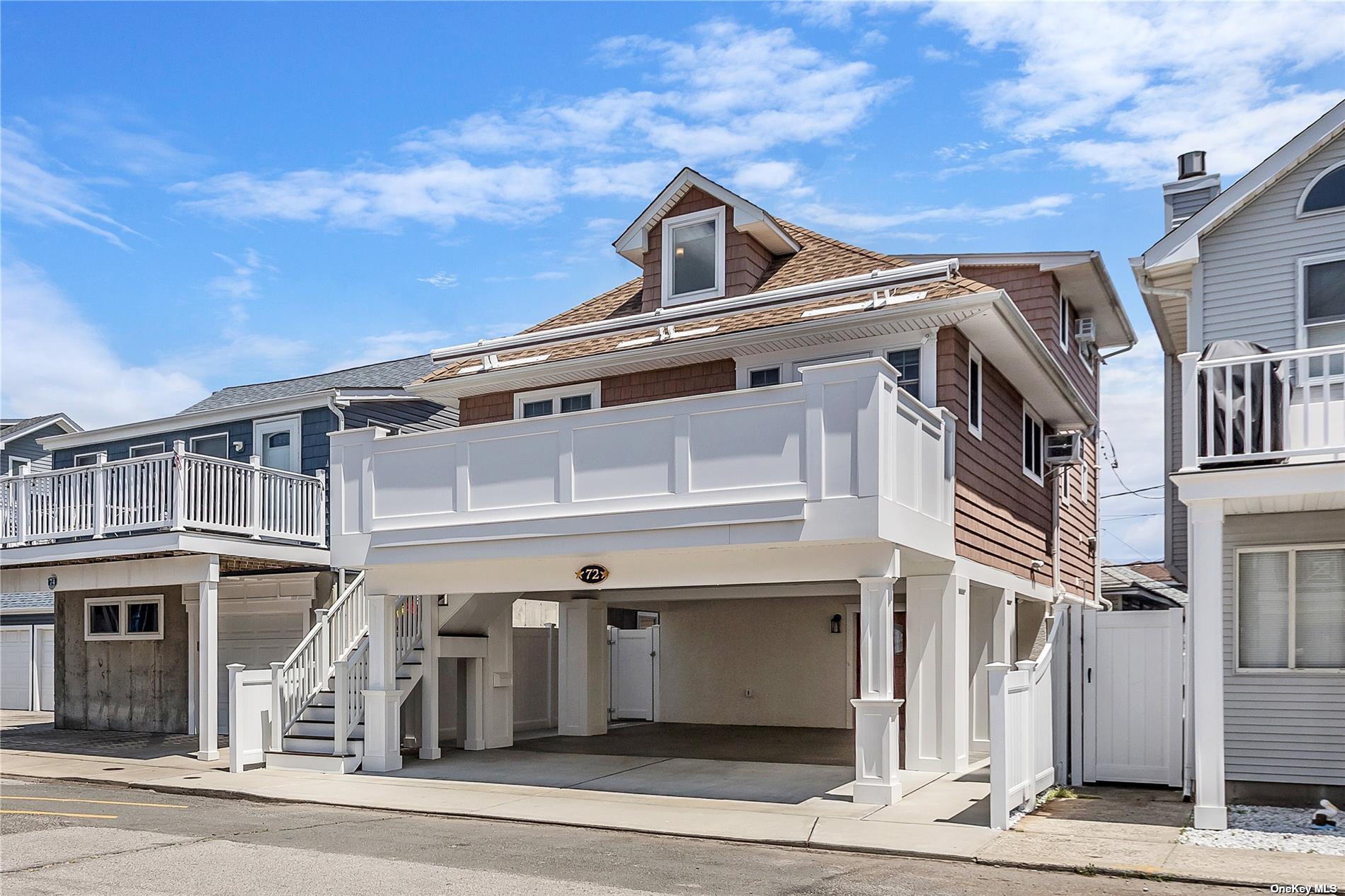 #1 photo, 72 Delaware Avenue, 长岛 长滩 Long Beach , NY 11561