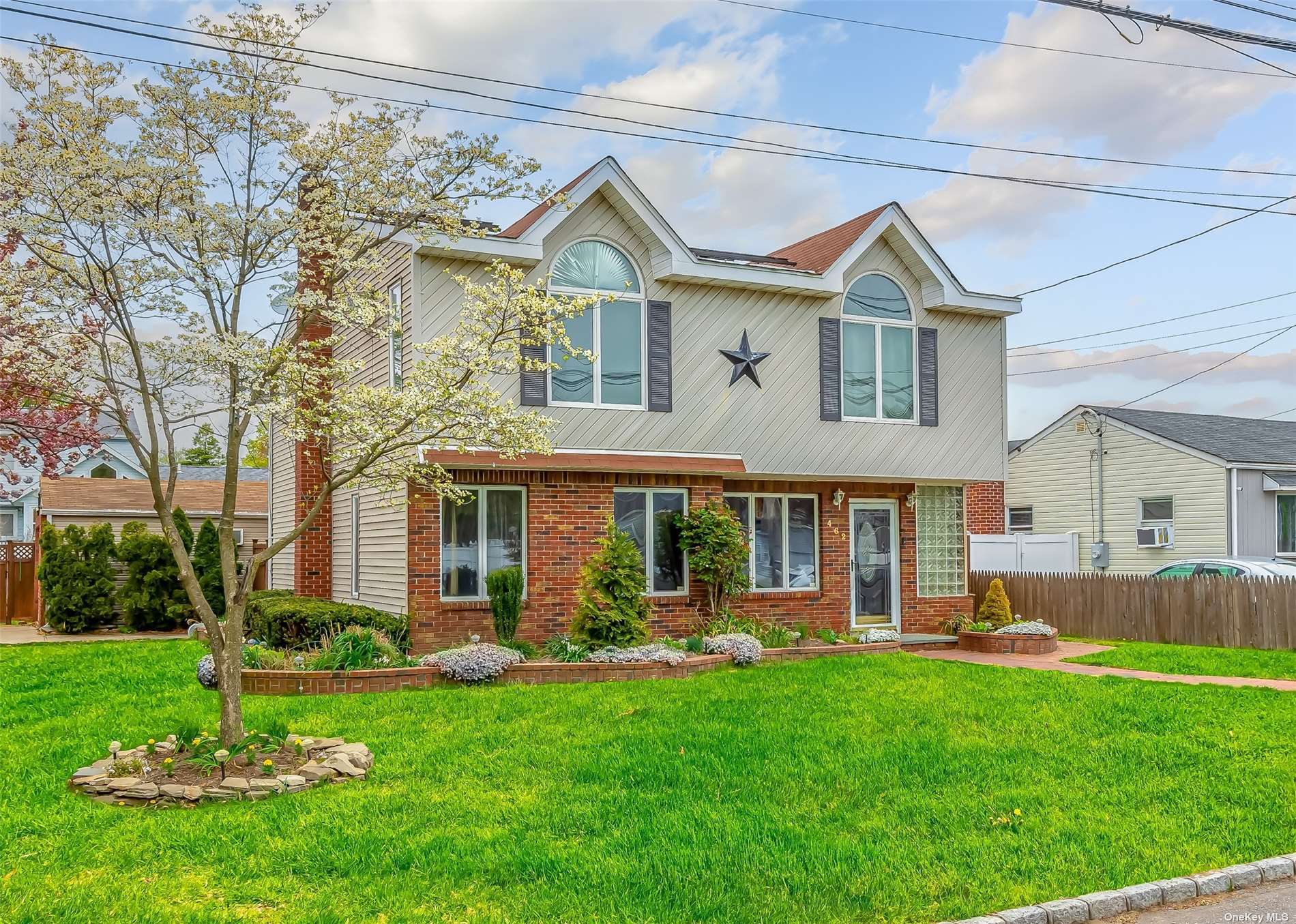 #1 photo, 462 48th Street, 东长岛 Lindenhurst , NY 11757