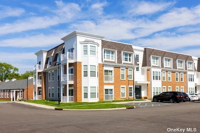 #1 photo, 75 Circle Drive, 东长岛 Central Islip , NY 11722