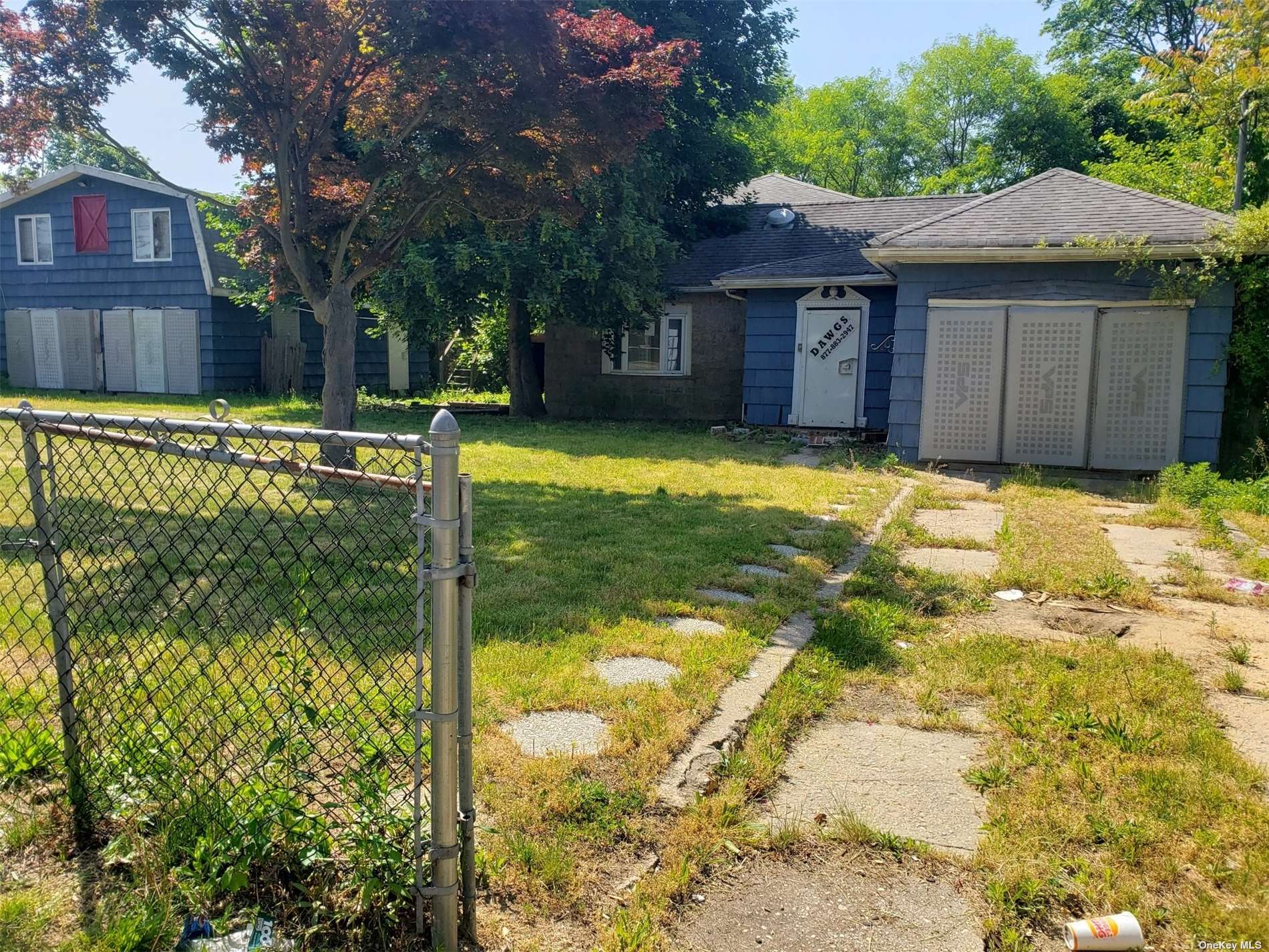 #1 photo, 20 Dowsing Avenue, 东长岛 海湾 Bay Shore , NY 11706