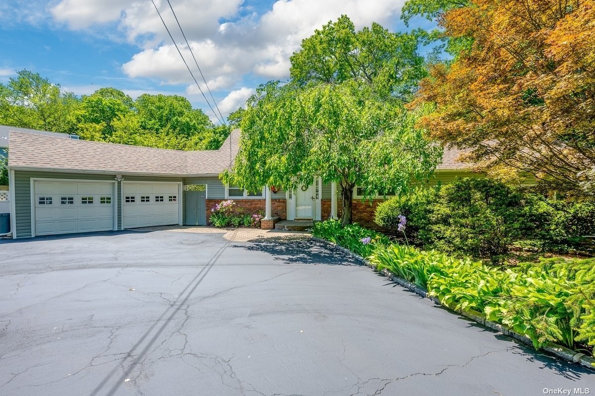 #1 photo, 42 Kingsley Road, 东长岛 亨廷顿 West Hills , NY 11743