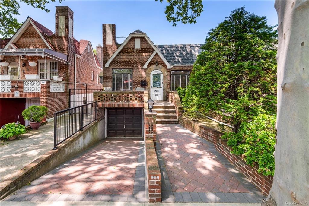 #1 photo, 1060 E 52nd Street, ব্রুকলিন Brooklyn , NY 11234