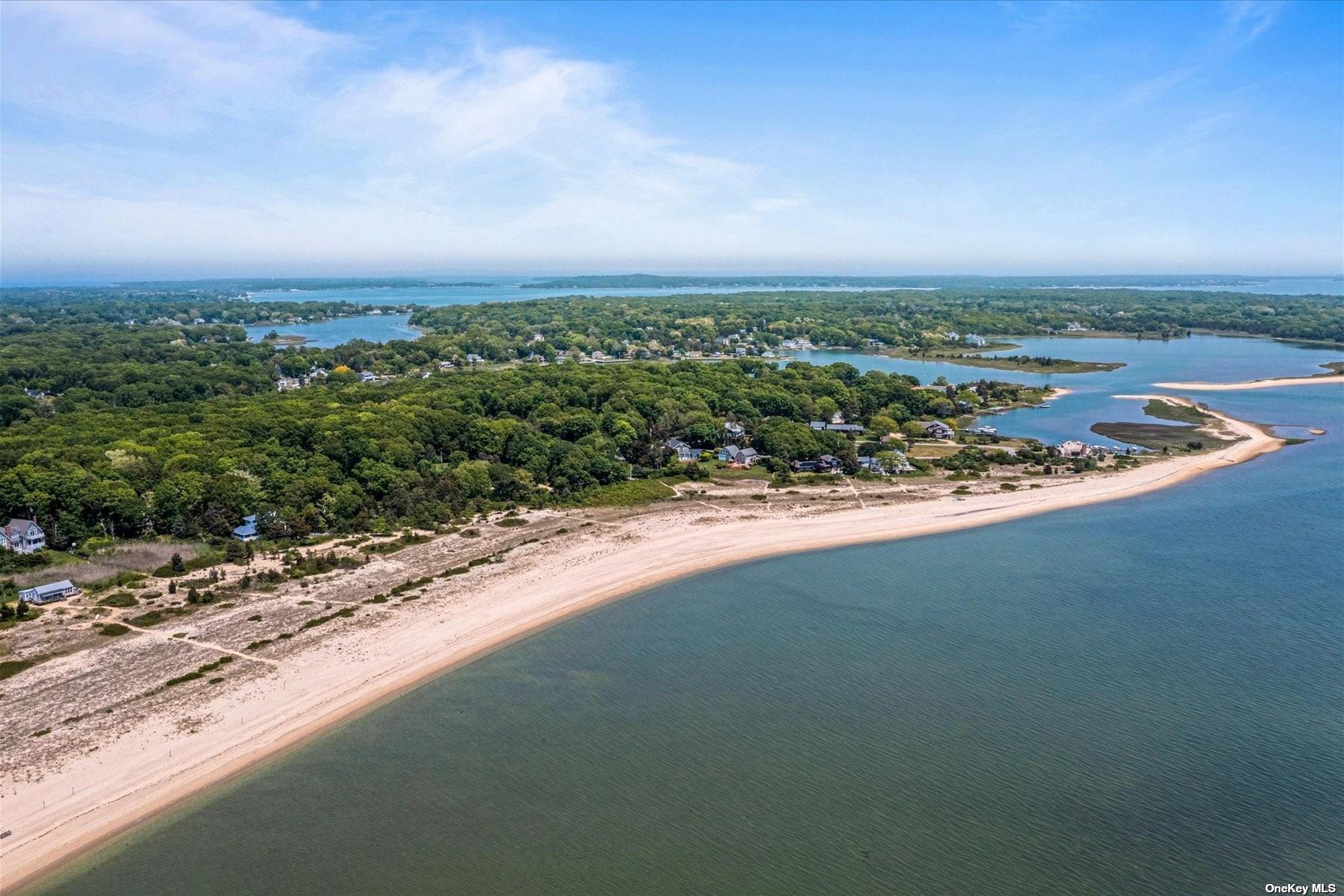 #1 photo, 1480 Old Wood Path, 东长岛 Southold , NY 11971