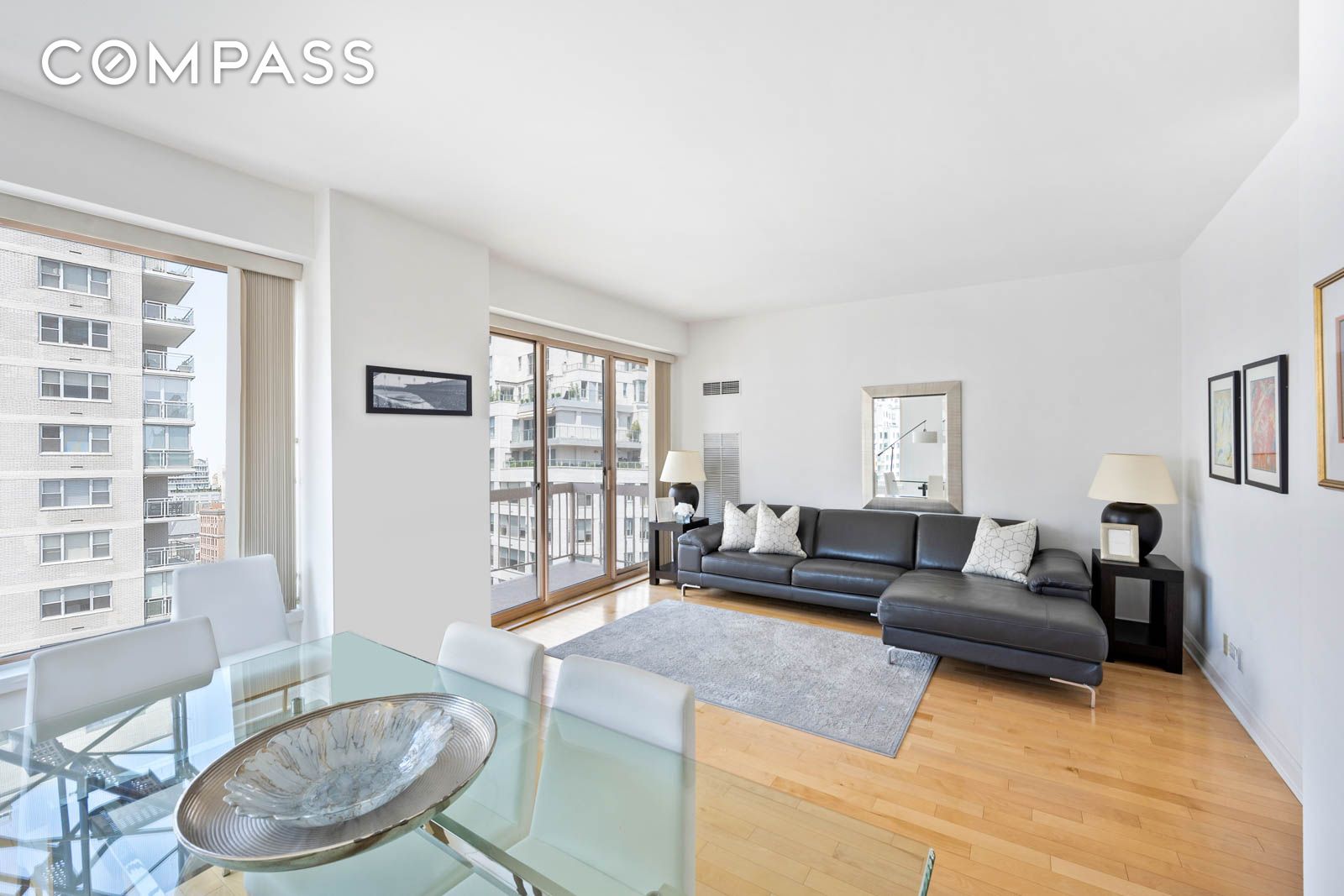 #1 photo, 200 East 69th Street, 曼哈顿 上东城 Upper East Side , NY 10021