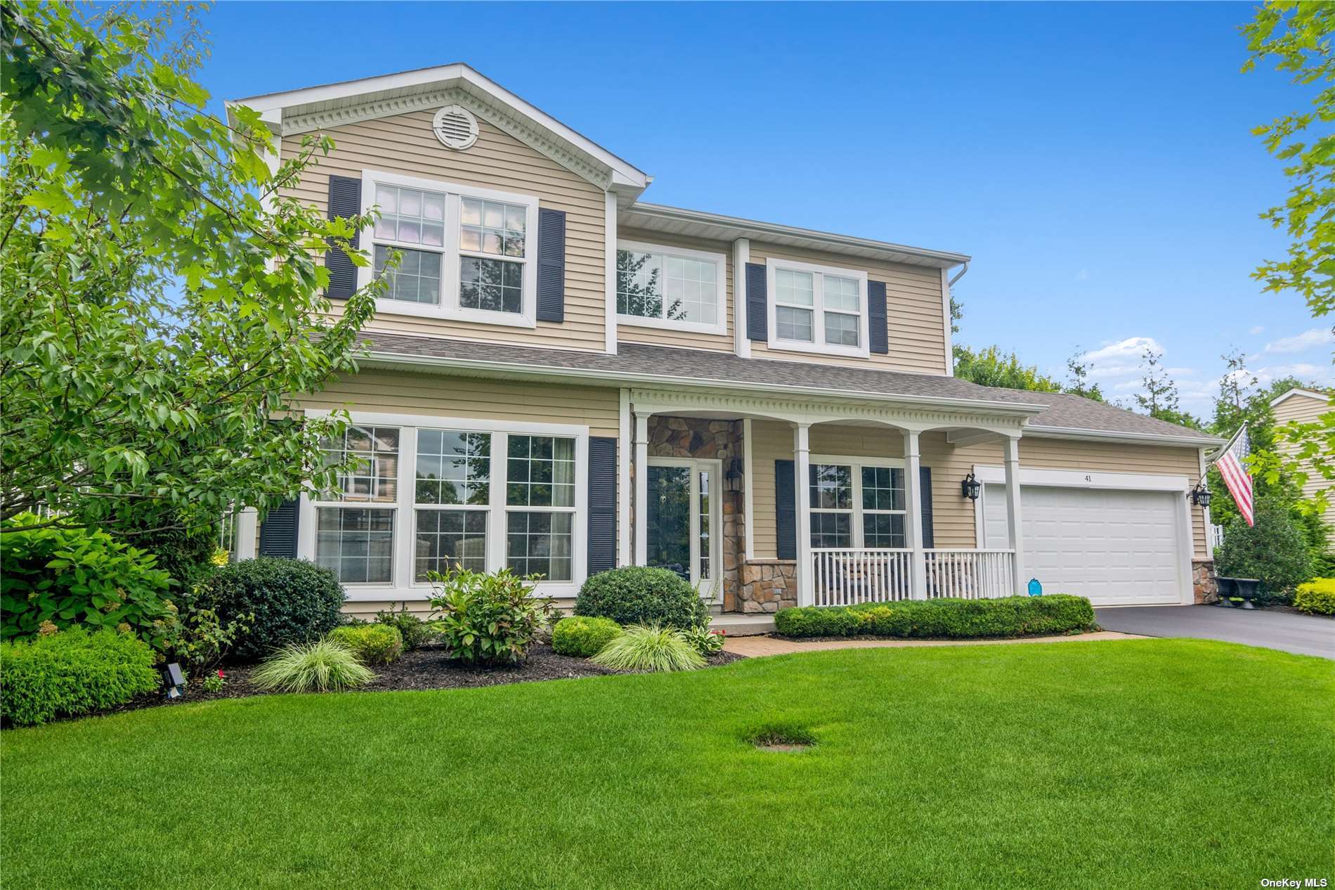 #1 photo, 41 Country Woods Drive, 东长岛 Saint James , NY 11780