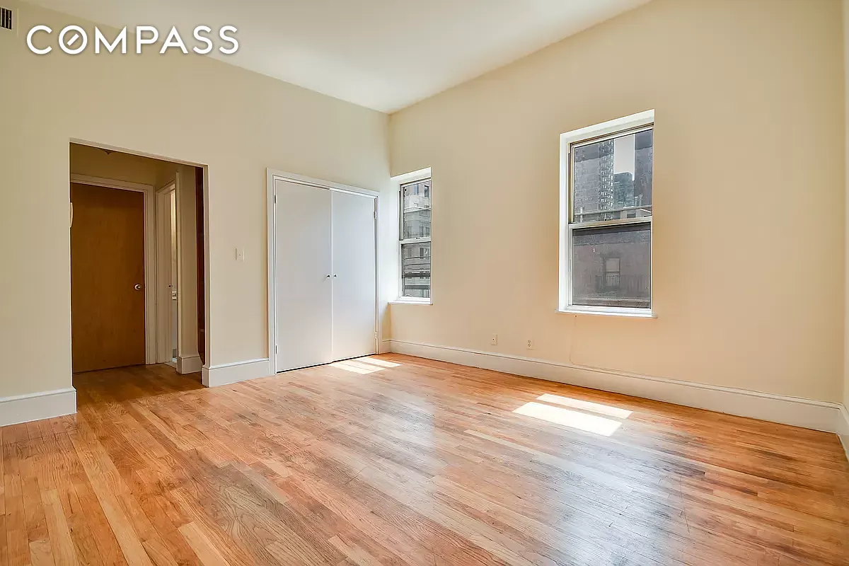 #1 photo, 247 E 81st Street, 曼哈顿 上东城 Upper East Side , NY 10028