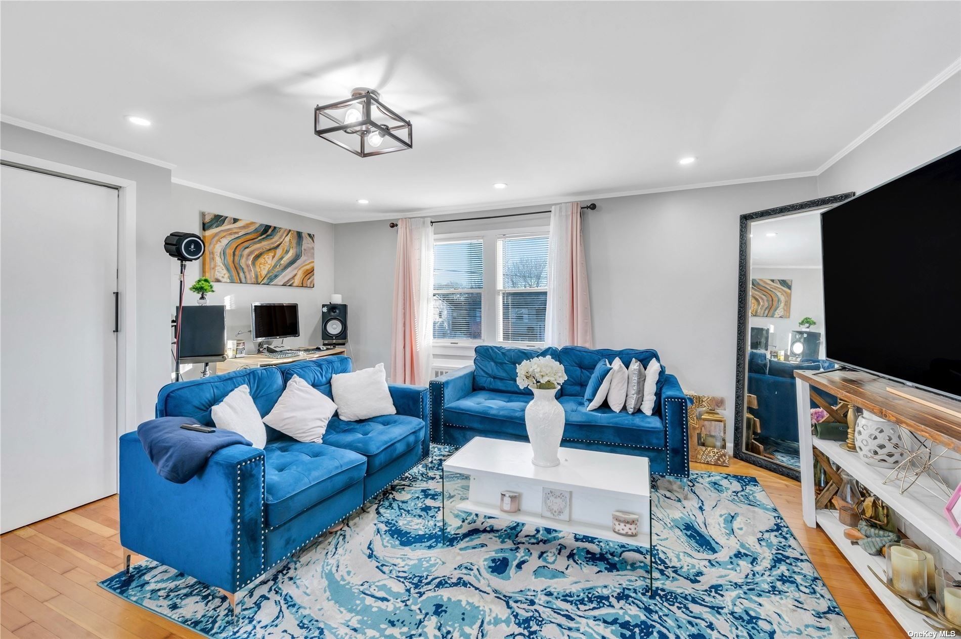 #1 photo, 851 Brook Street, 东长岛 West Babylon , NY 11704