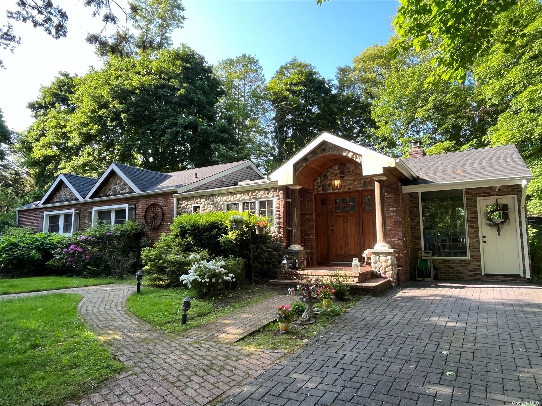 #1 photo, 1 Azalea Place, 东长岛 亨廷顿 Huntington , NY 11743