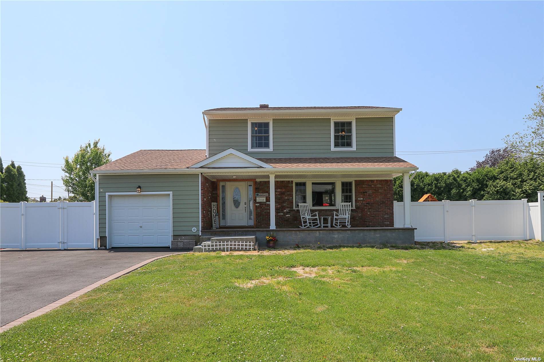 #1 photo, 94 Ashland Drive, 东长岛 Kings Park , NY 11754