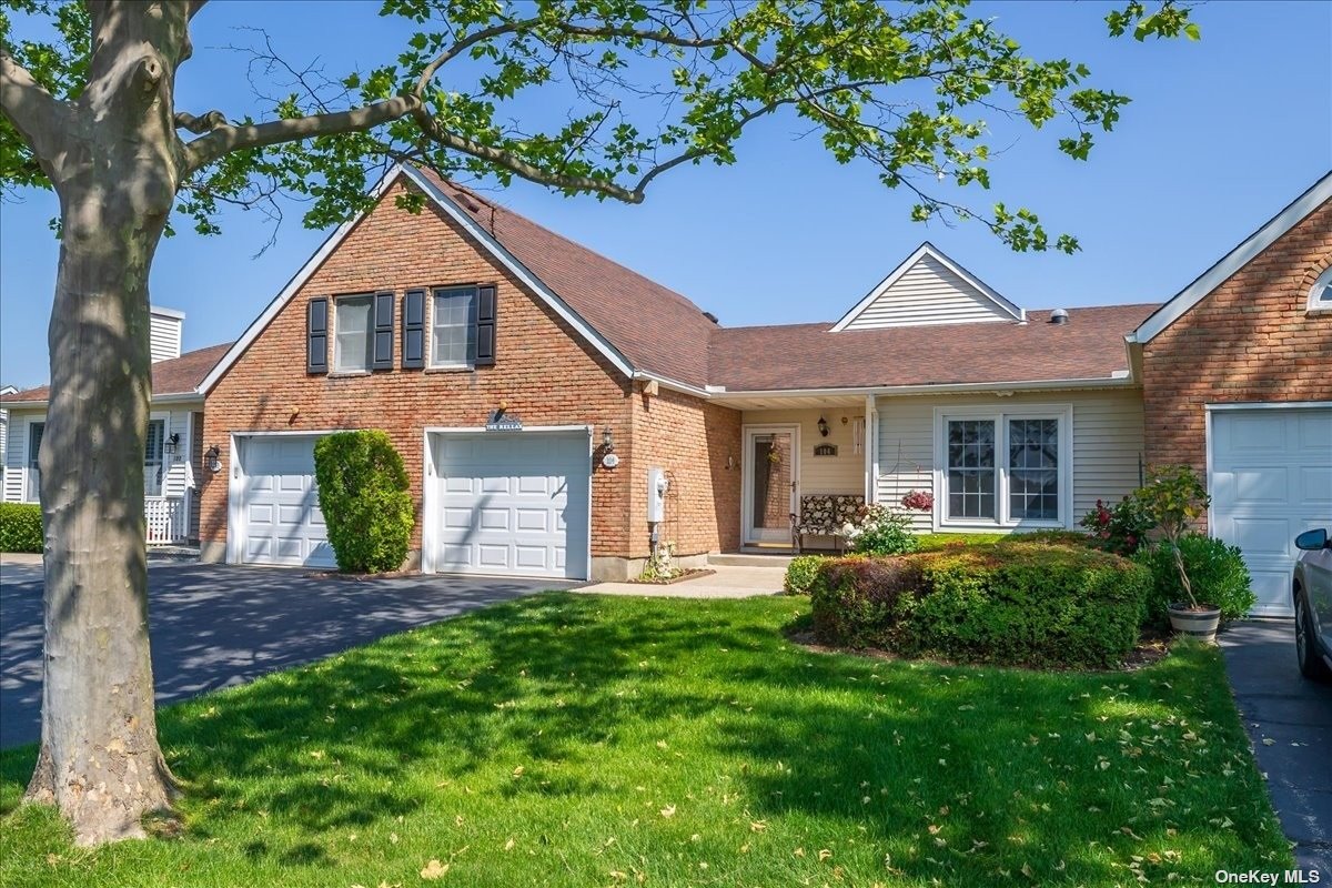 #1 photo, 104 Hearthside Drive, Mount Sinai , NY 11766