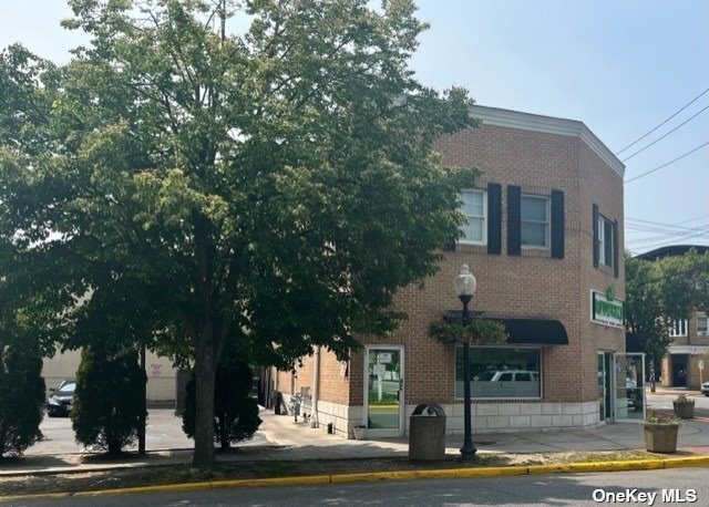 #1 photo, 255 Deer Park Avenue, 东长岛 Babylon , NY 11702