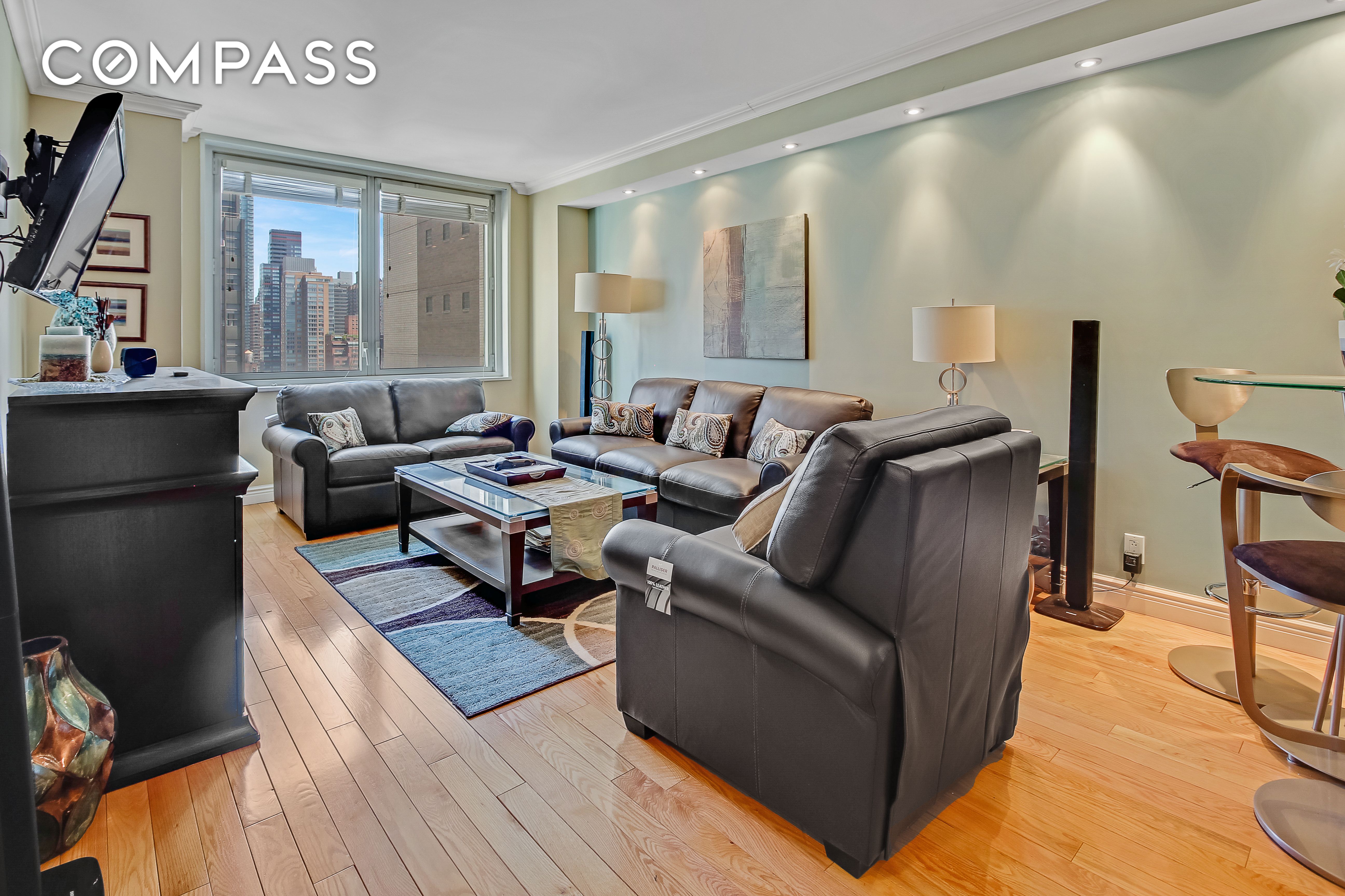 #1 photo, 212 E 47th Street, 曼哈顿 中城东区 Turtle Bay , NY 10017