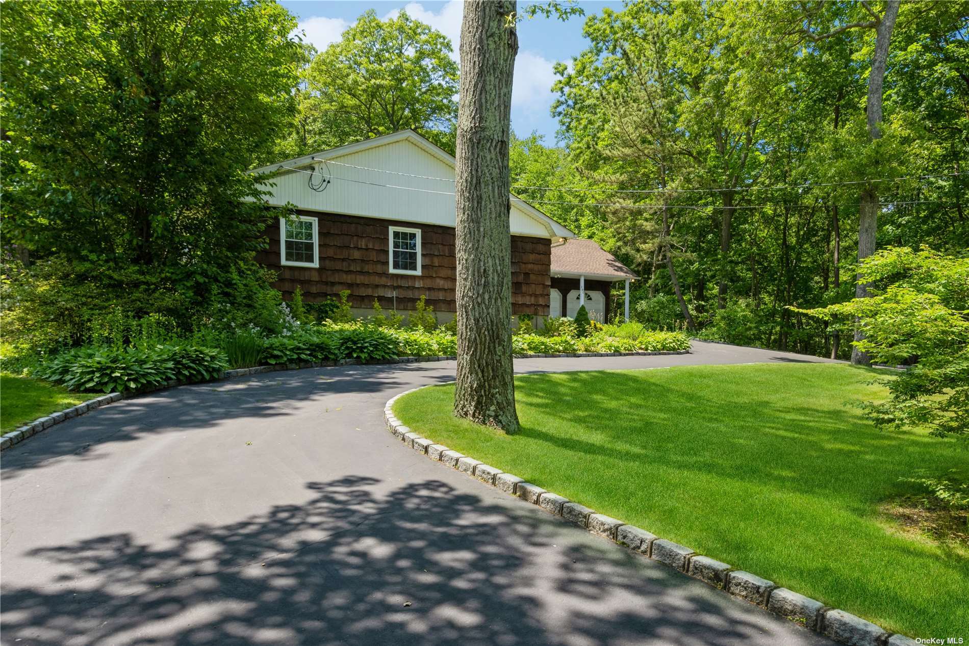 #1 photo, 150 Candlewood Path, 东长岛 Dix小山 Dix Hills , NY 11746