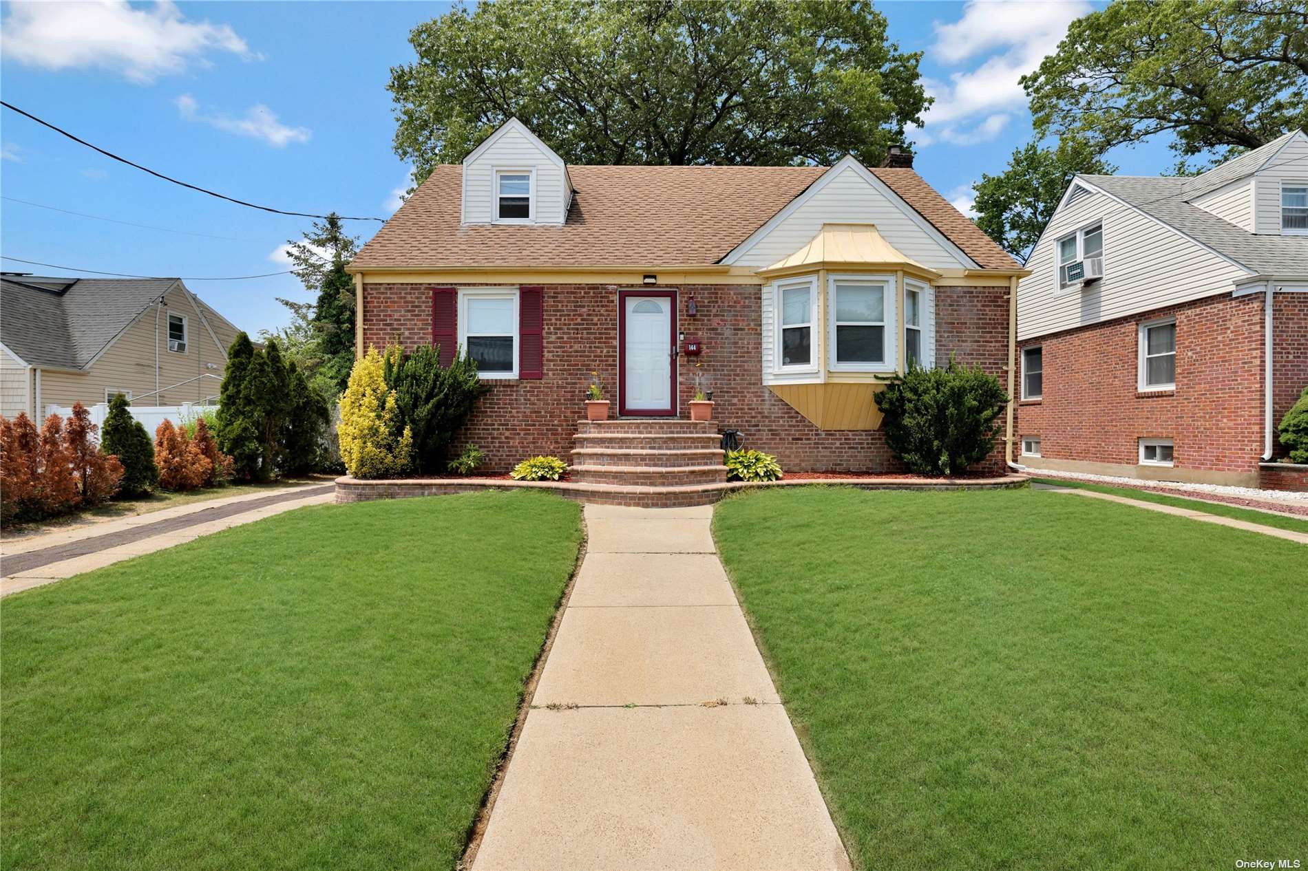 #1 photo, 144 Boden Avenue, 长岛 Valley Stream , NY 11580