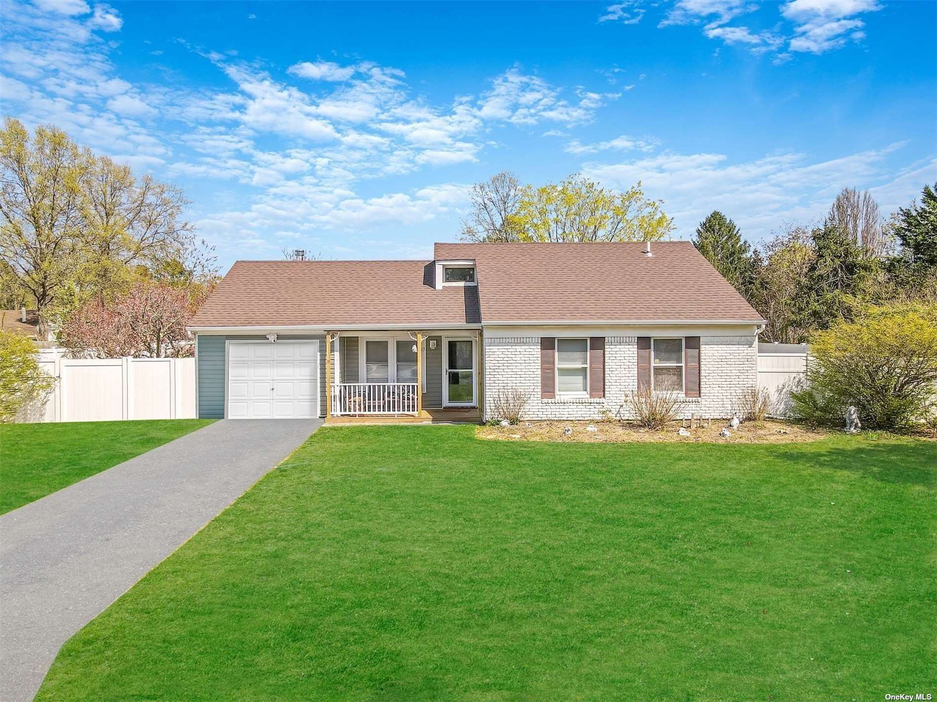 #1 photo, 23 Gabon Lane, 东长岛 科勒姆 Coram , NY 11727