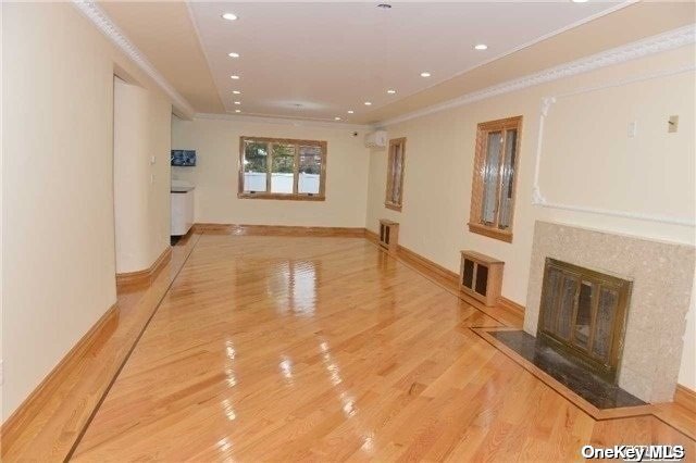 #1 photo, 75-27 176th Street, 皇后区 新鲜草原 Fresh Meadows , NY 11366