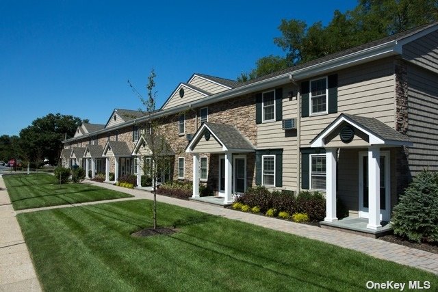 #1 photo, 21 Pickwick Lane, 东长岛 North Babylon , NY 11703