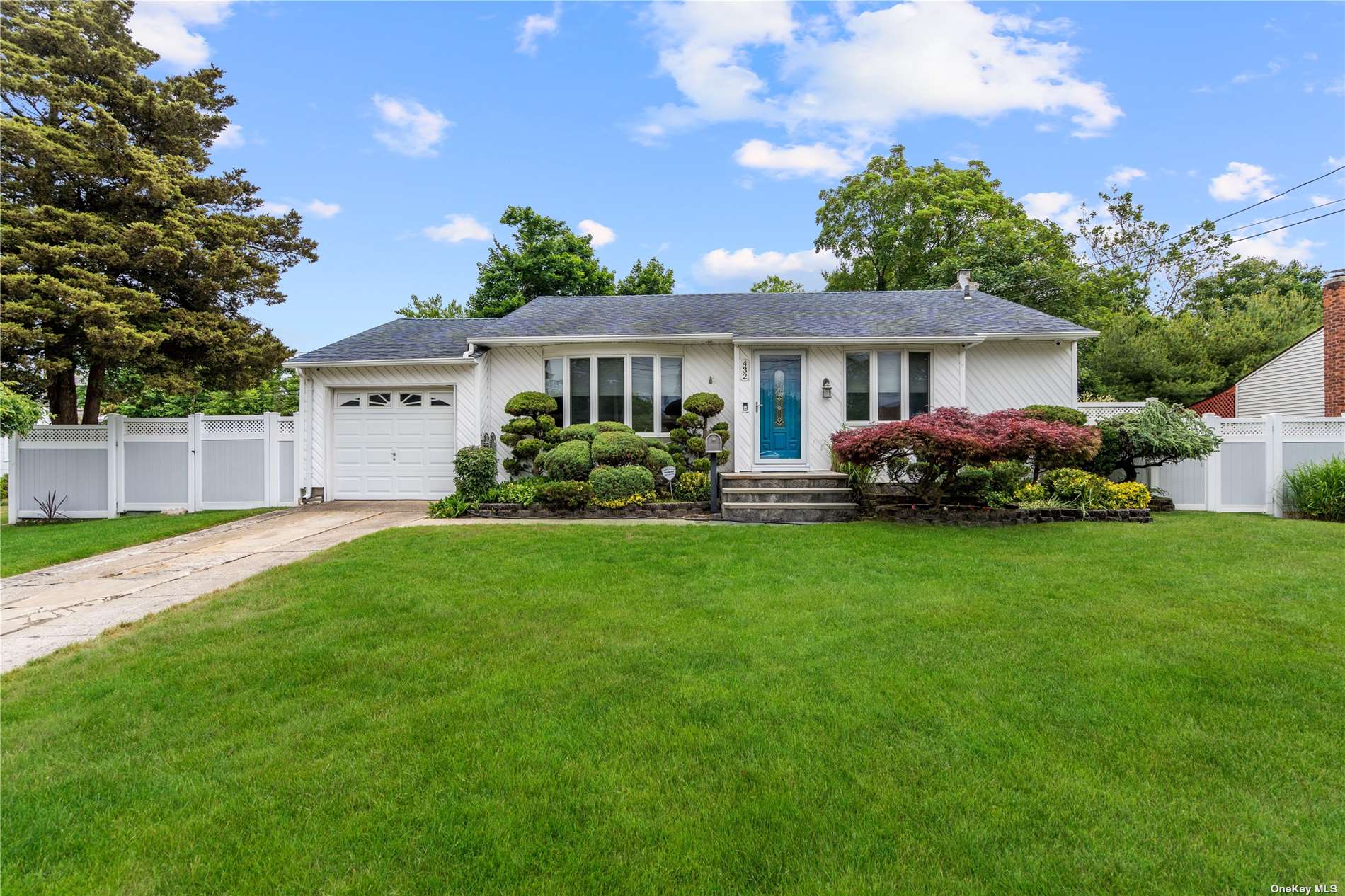 #1 photo, 432 Commack Road, 东长岛 康马克 Commack , NY 11725